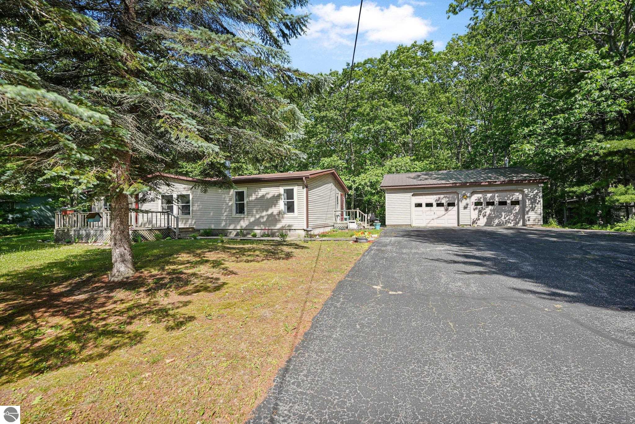 13035 N Forest Beach Shores