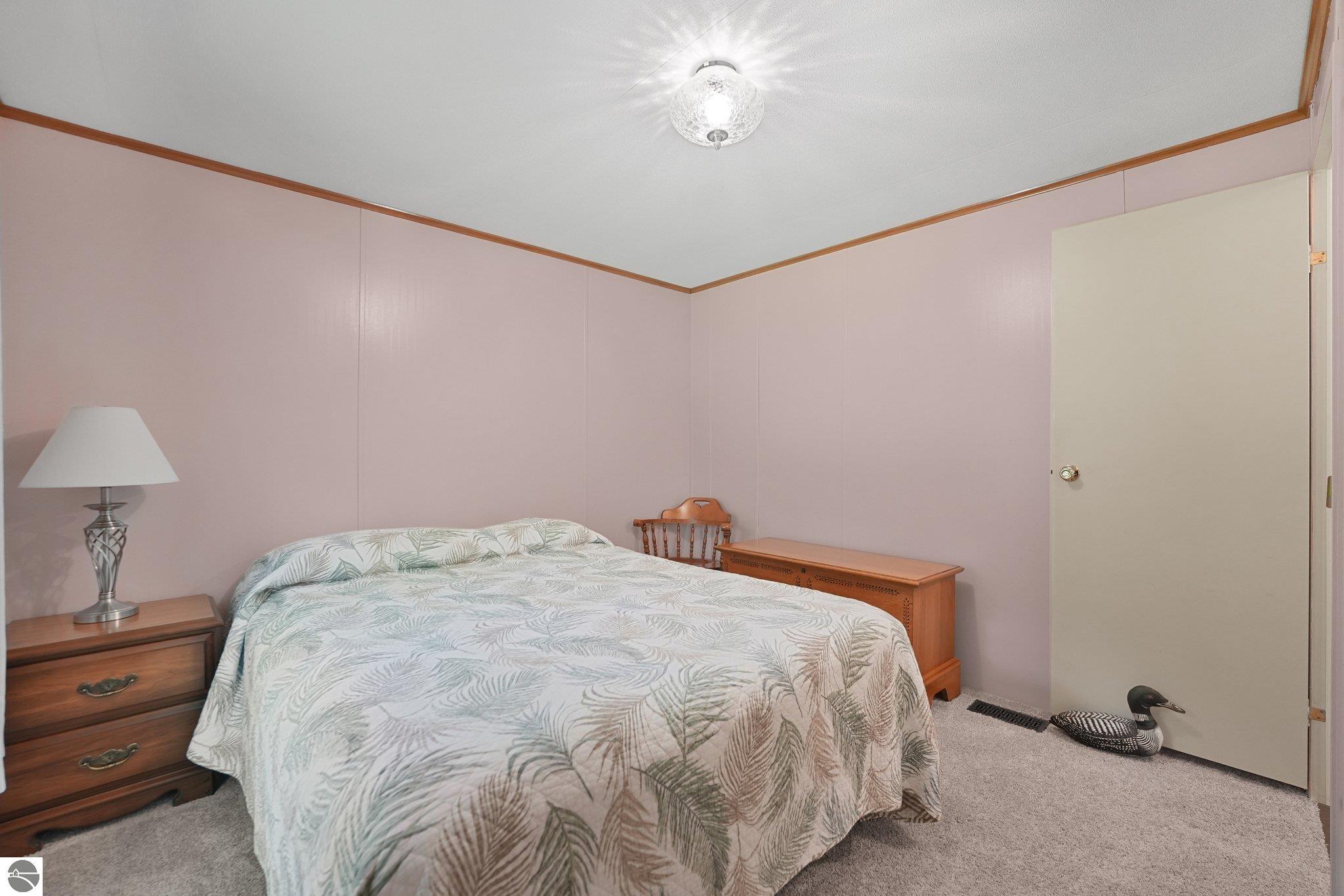 13035 N Forest Beach Shores