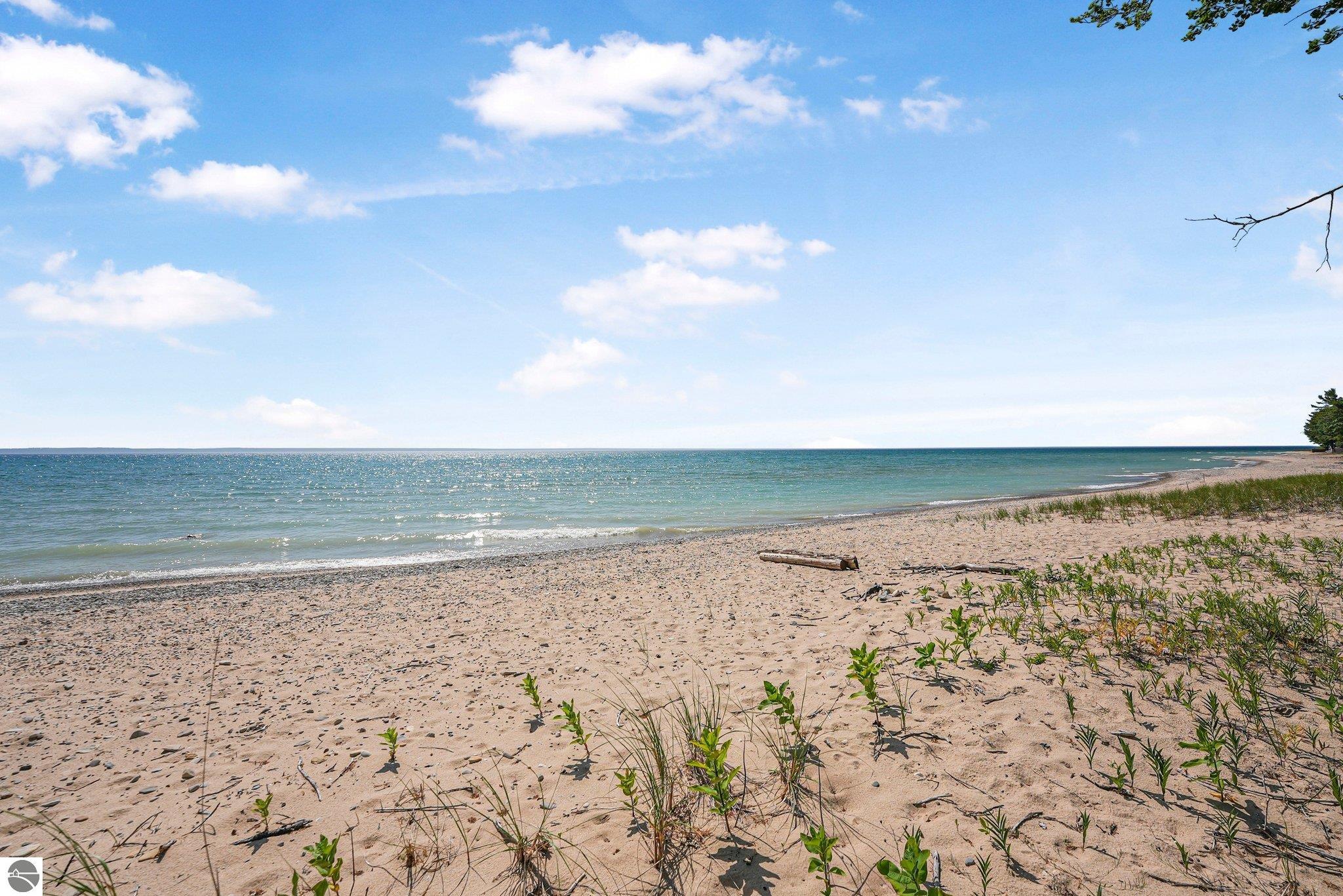 13035 N Forest Beach Shores