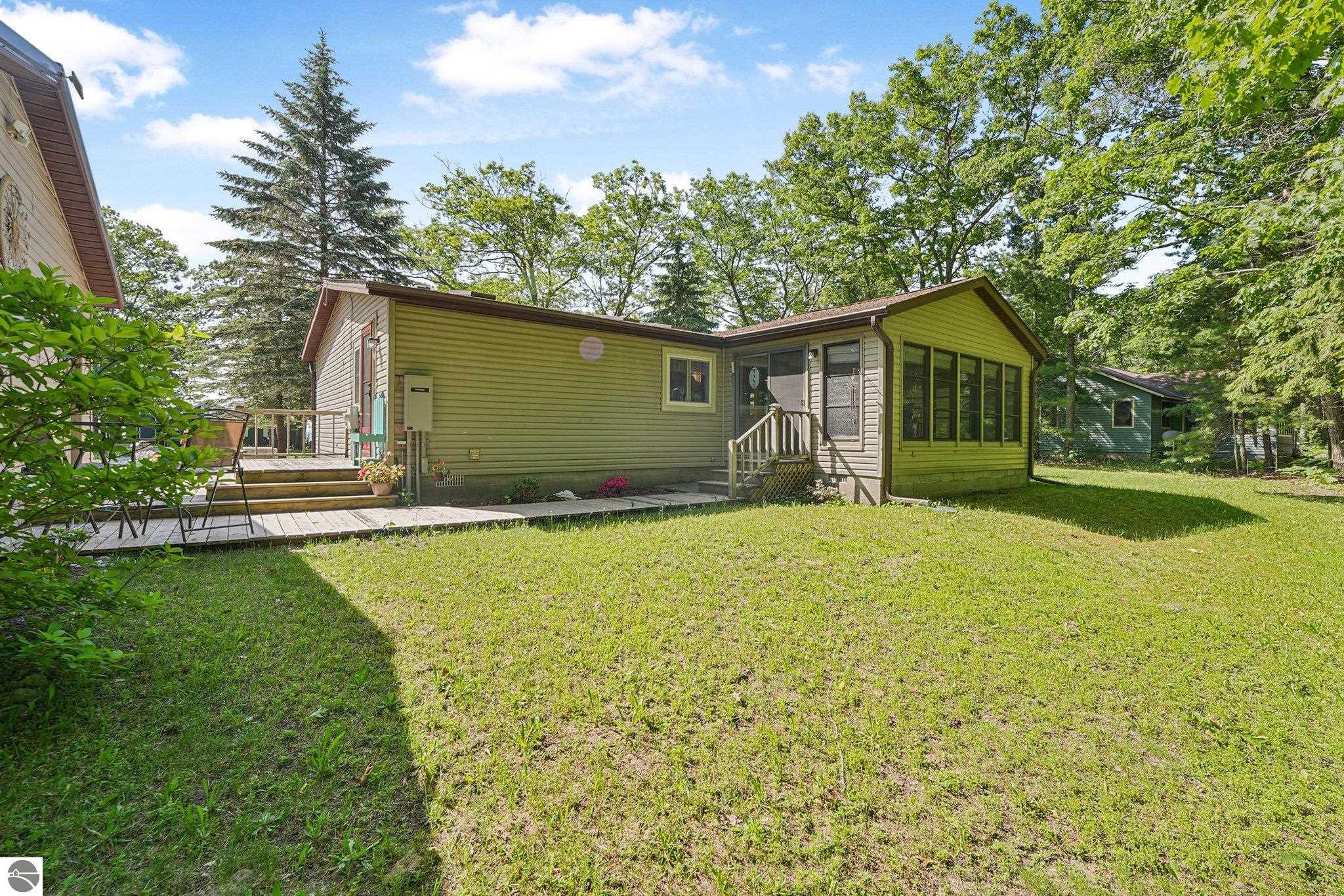 13035 N Forest Beach Shores