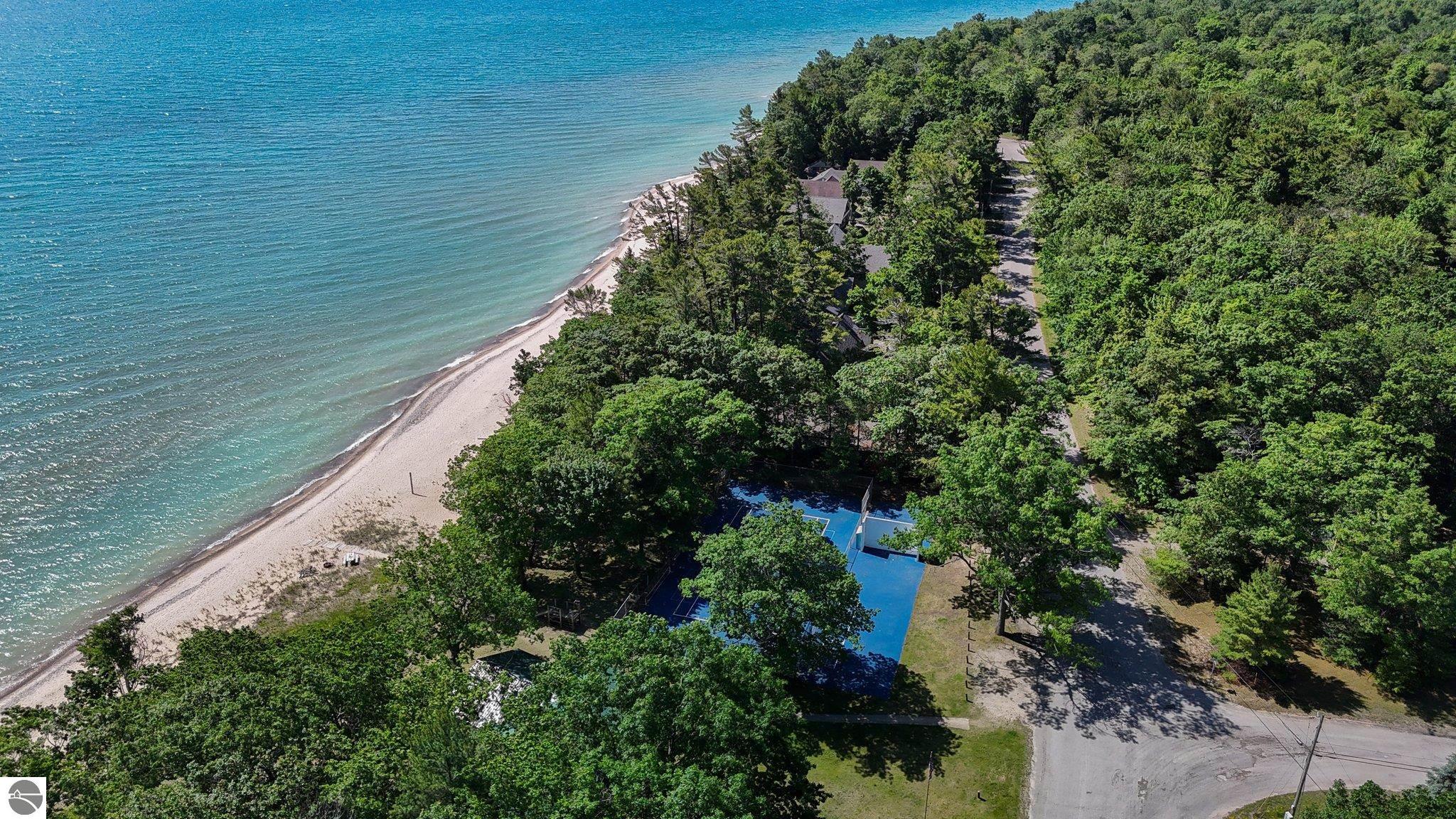 13035 N Forest Beach Shores