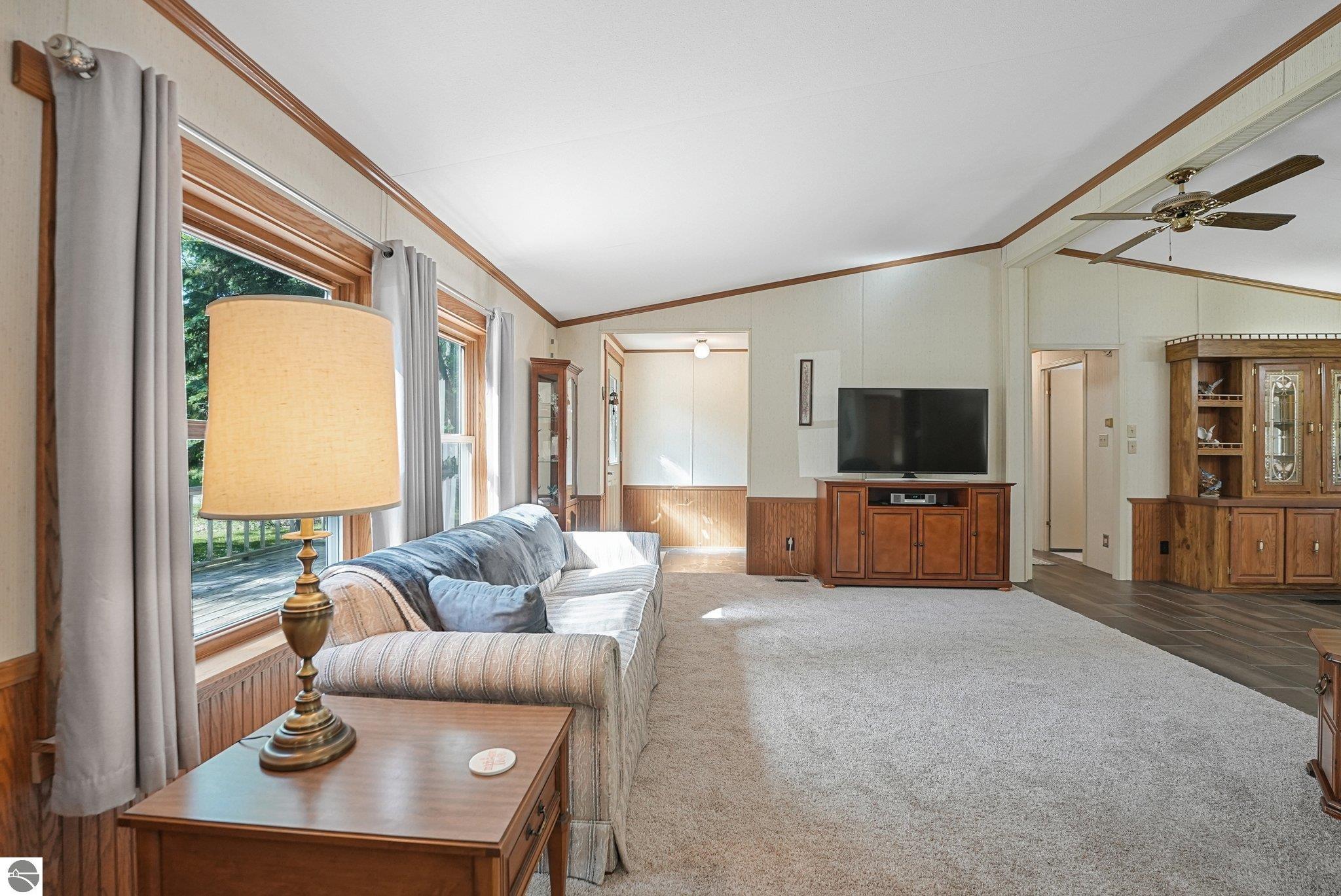 13035 N Forest Beach Shores