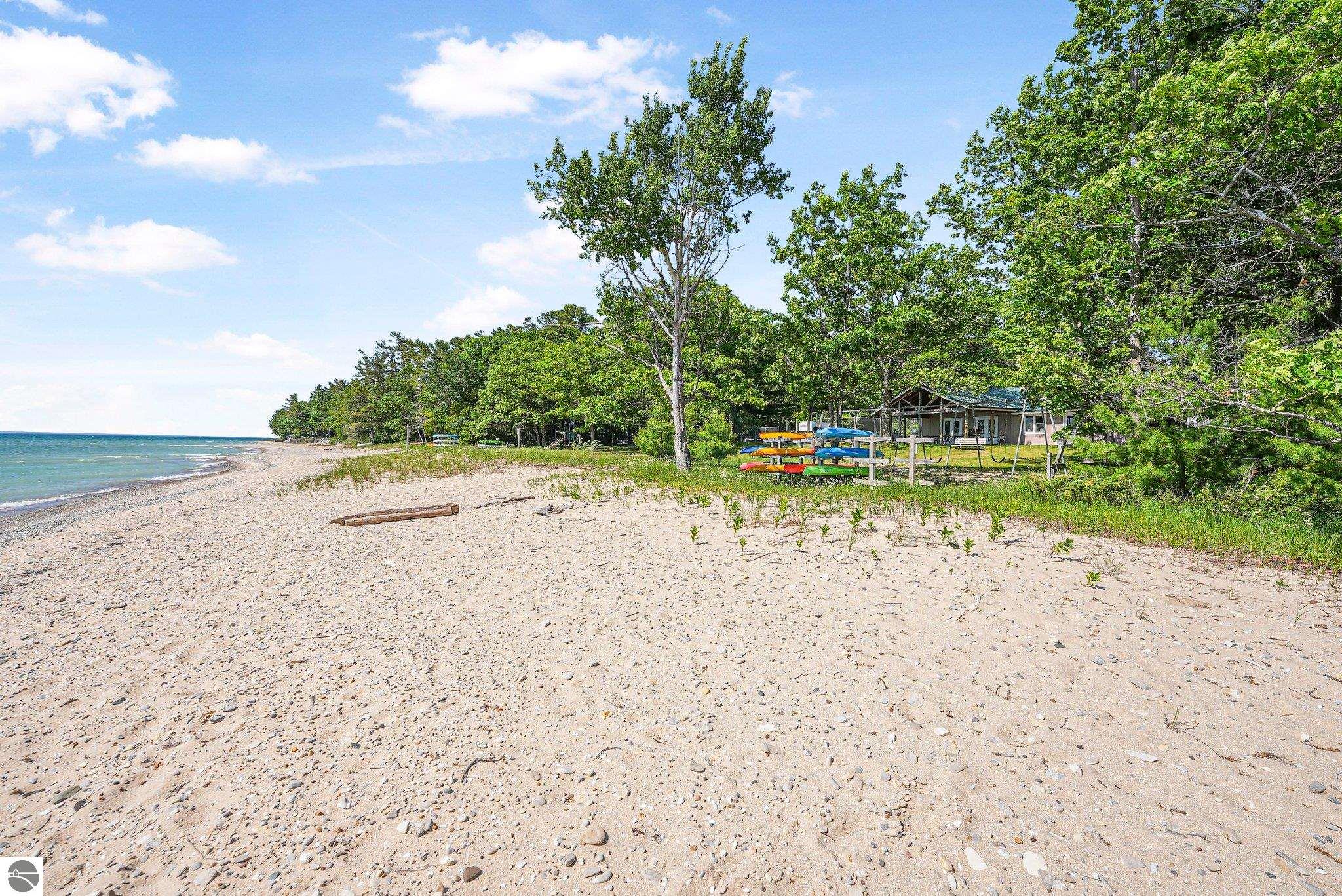 13035 N Forest Beach Shores