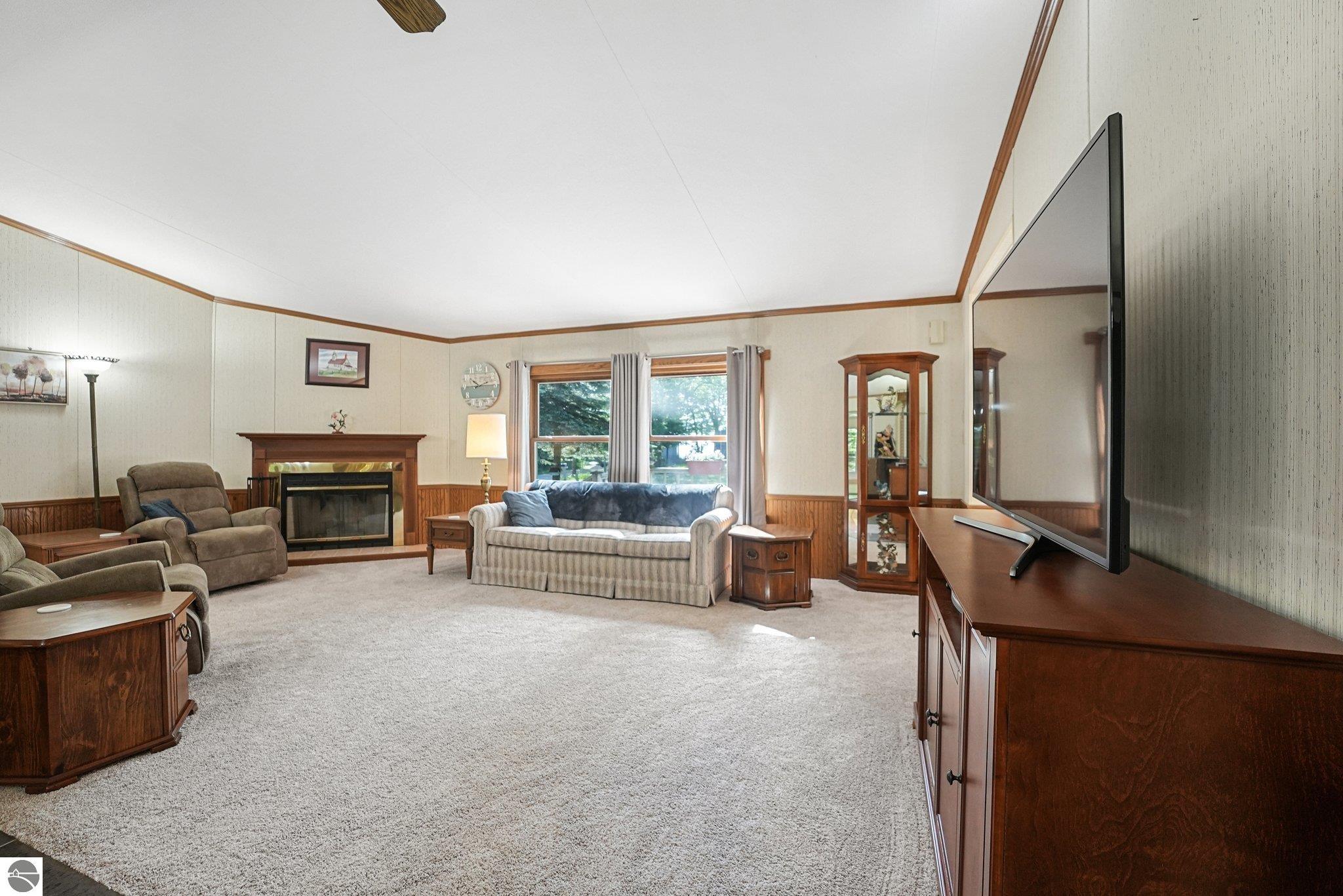 13035 N Forest Beach Shores