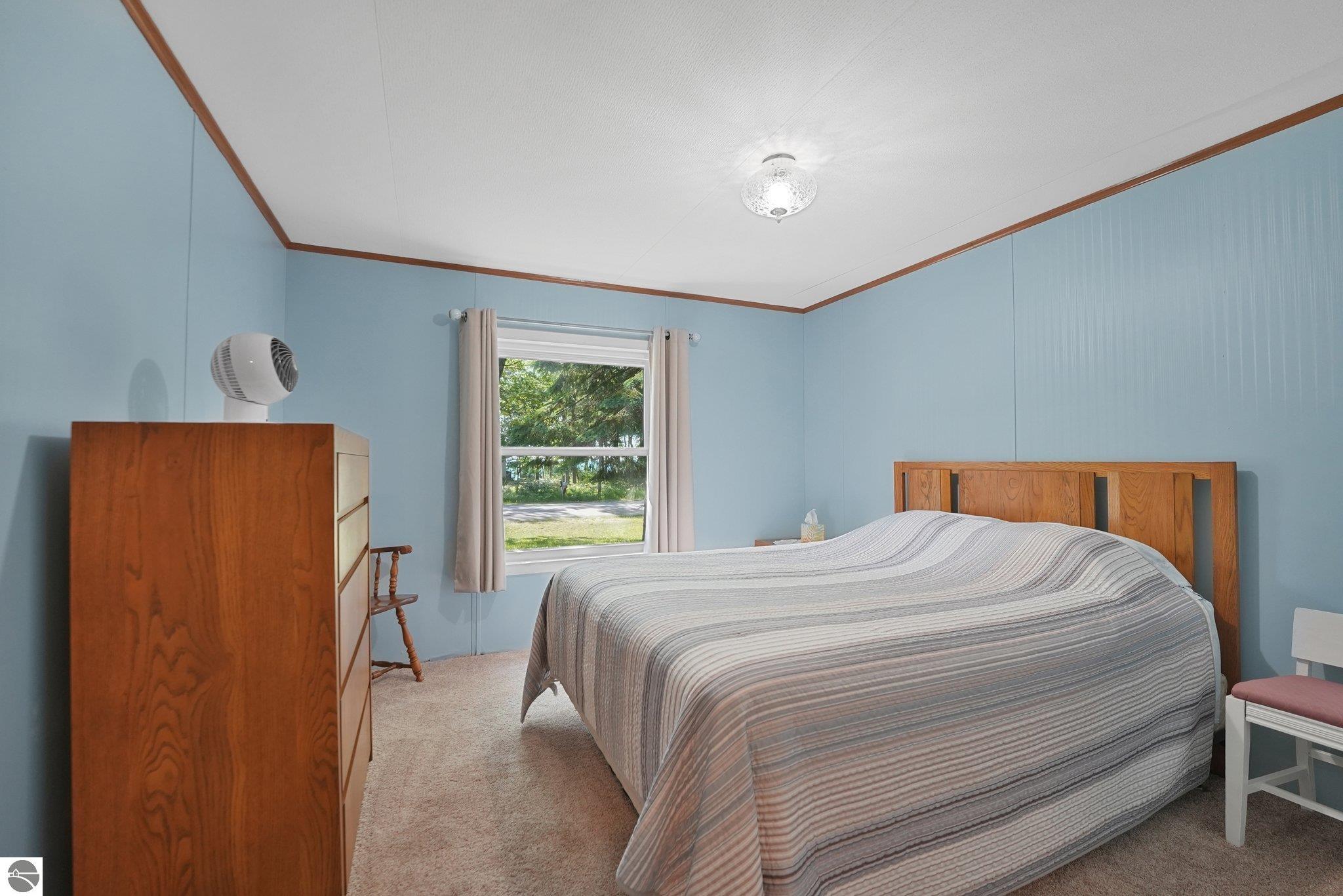 13035 N Forest Beach Shores