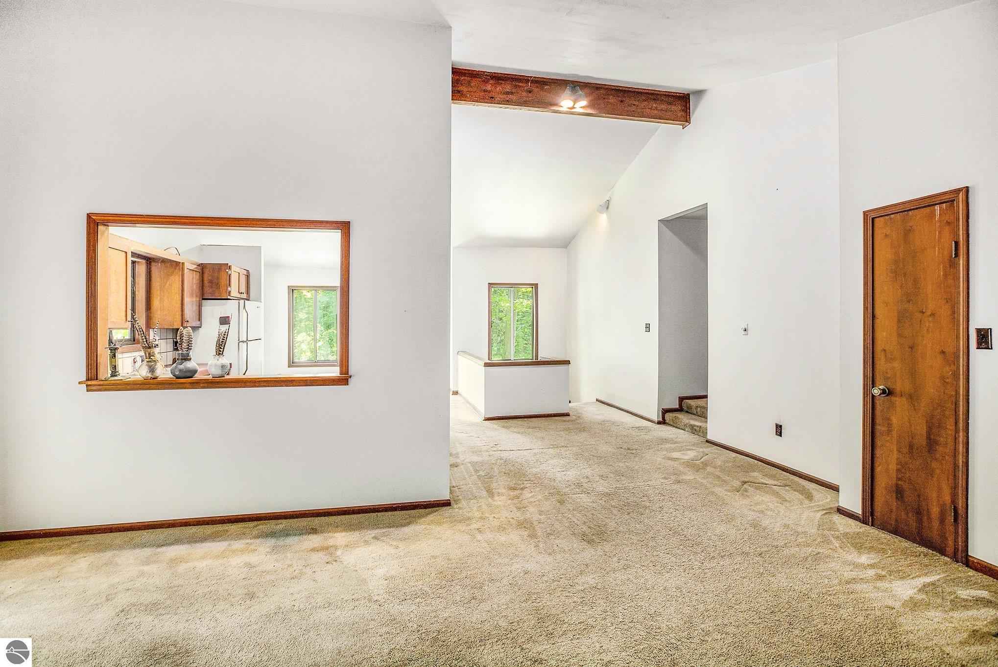 5457 N Manitou Trail