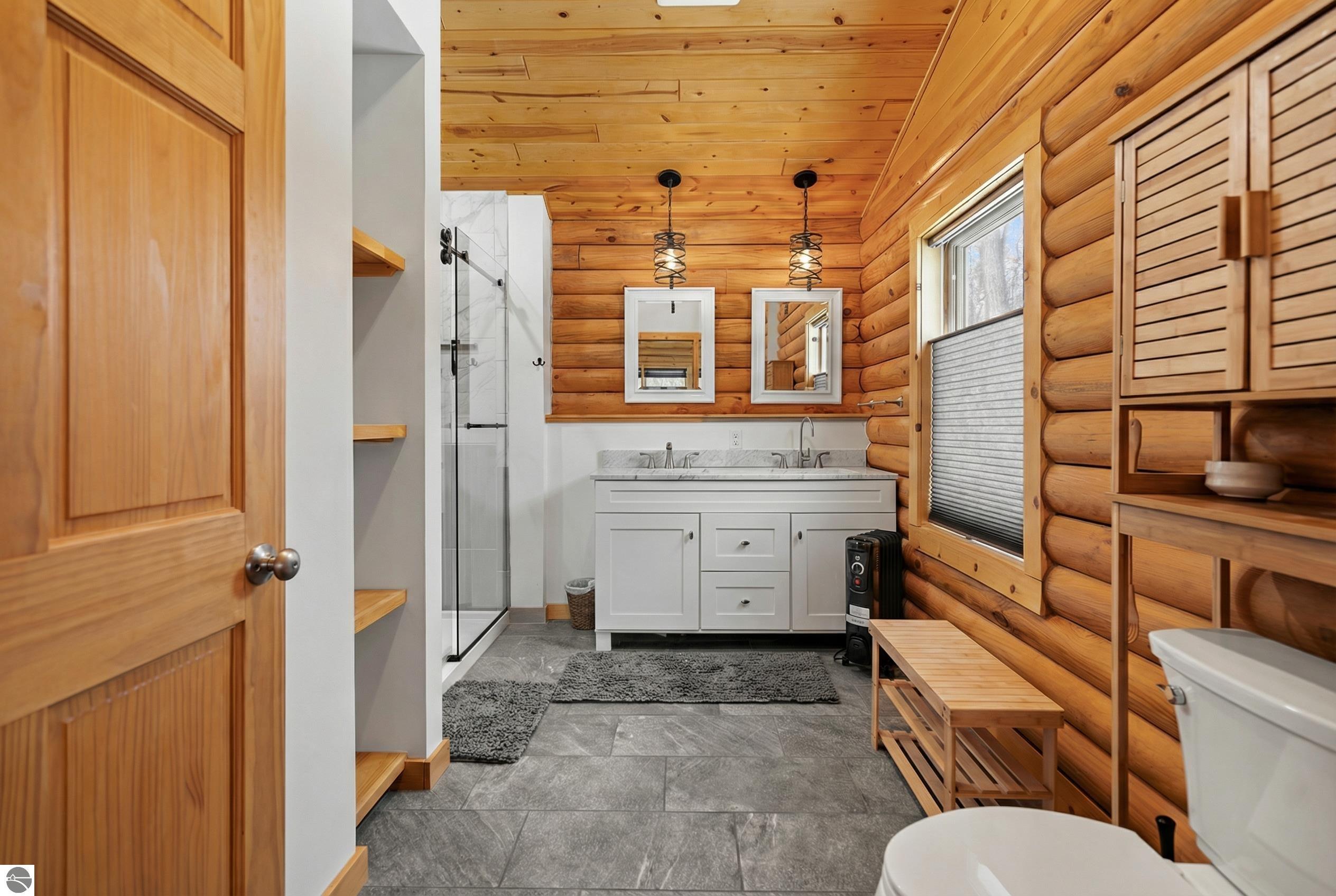 2558 E Sugar Maple