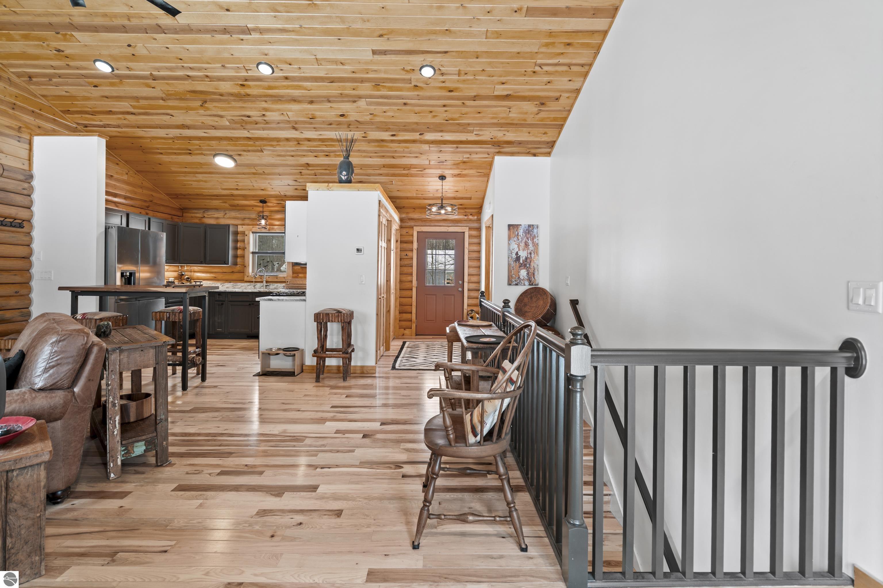 2558 E Sugar Maple