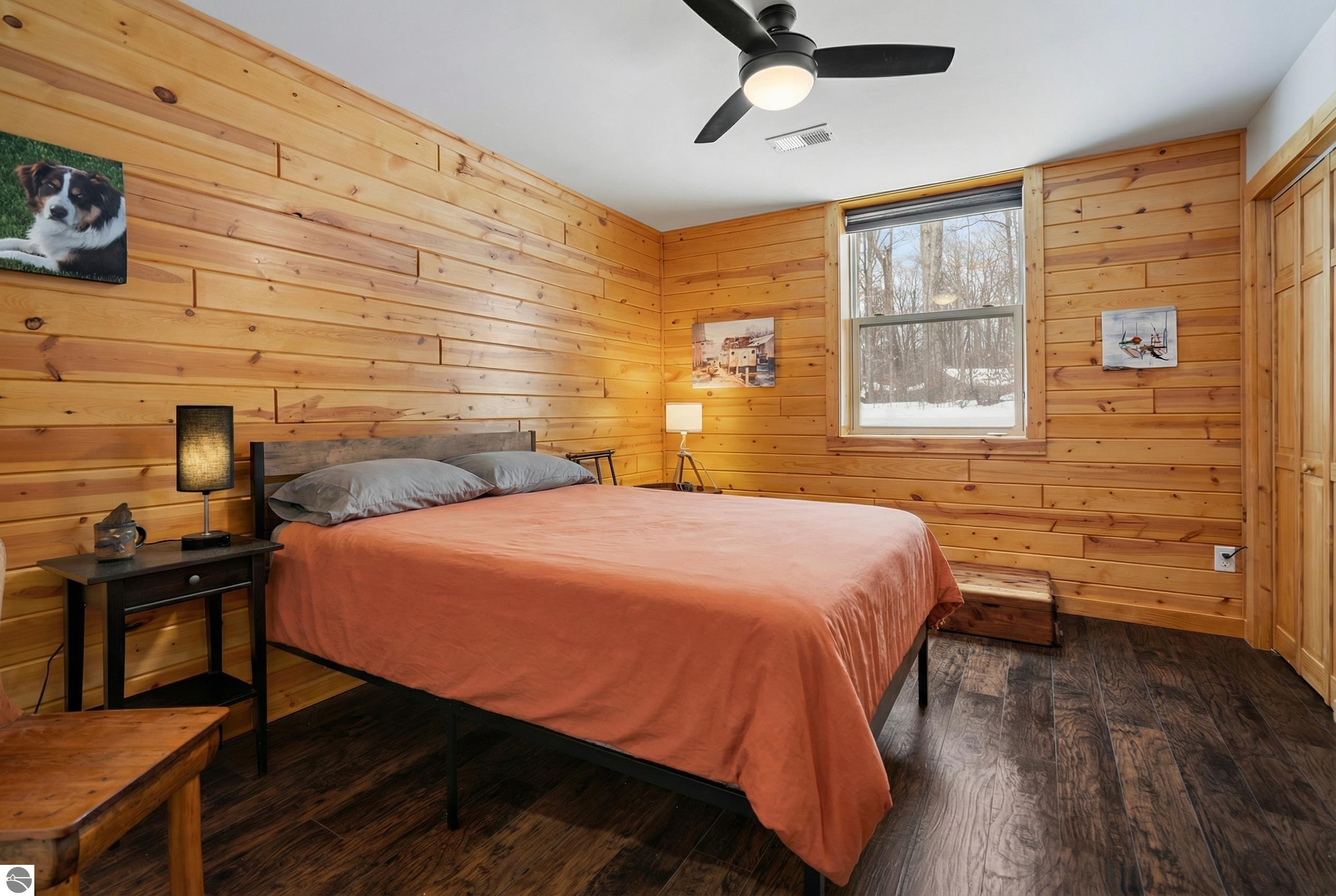 2558 E Sugar Maple
