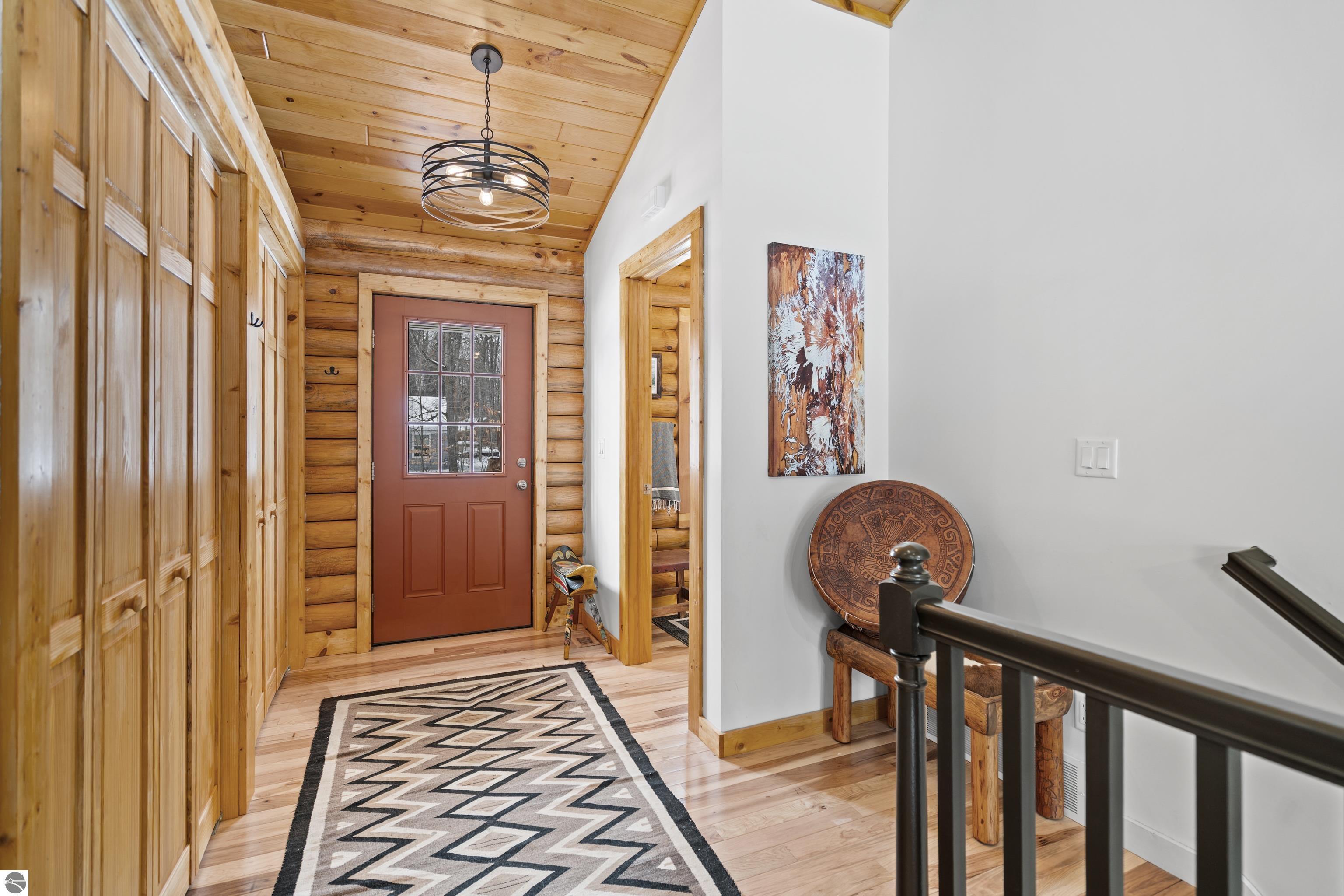 2558 E Sugar Maple