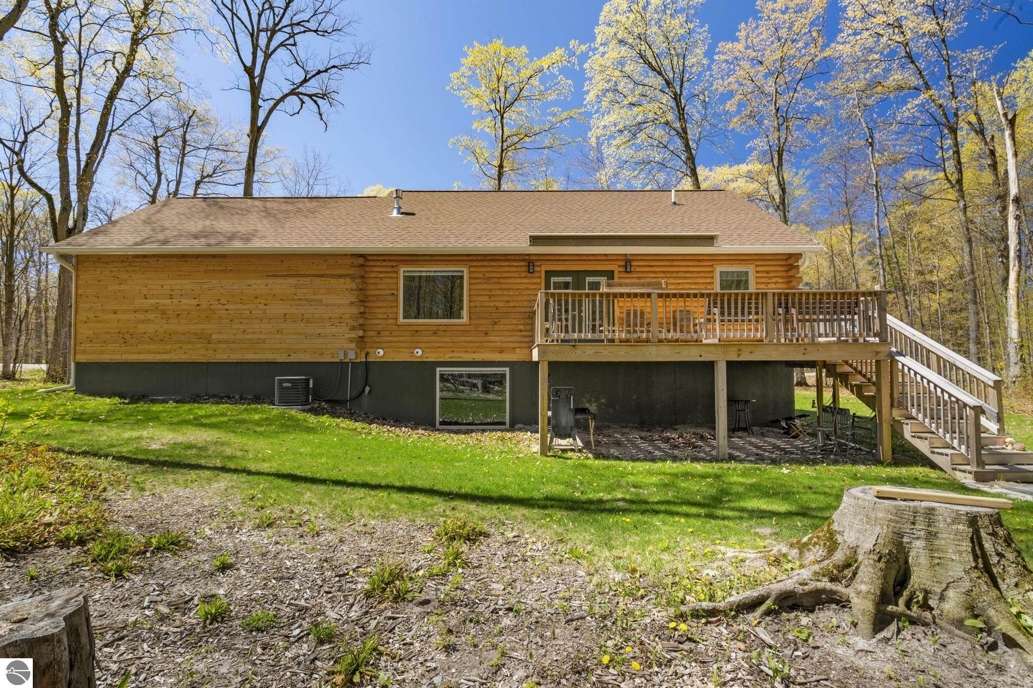 2558 E Sugar Maple