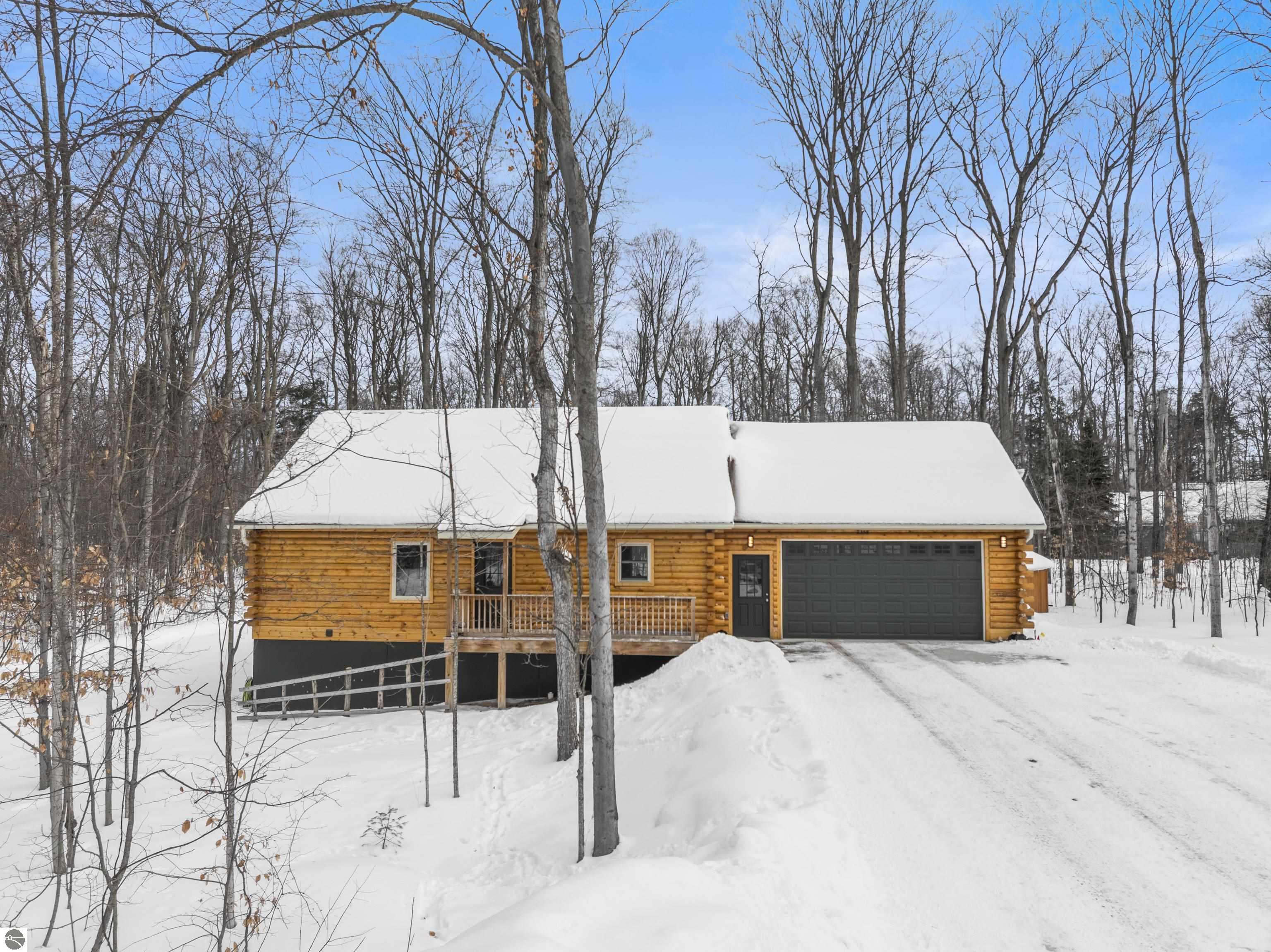 2558 E Sugar Maple