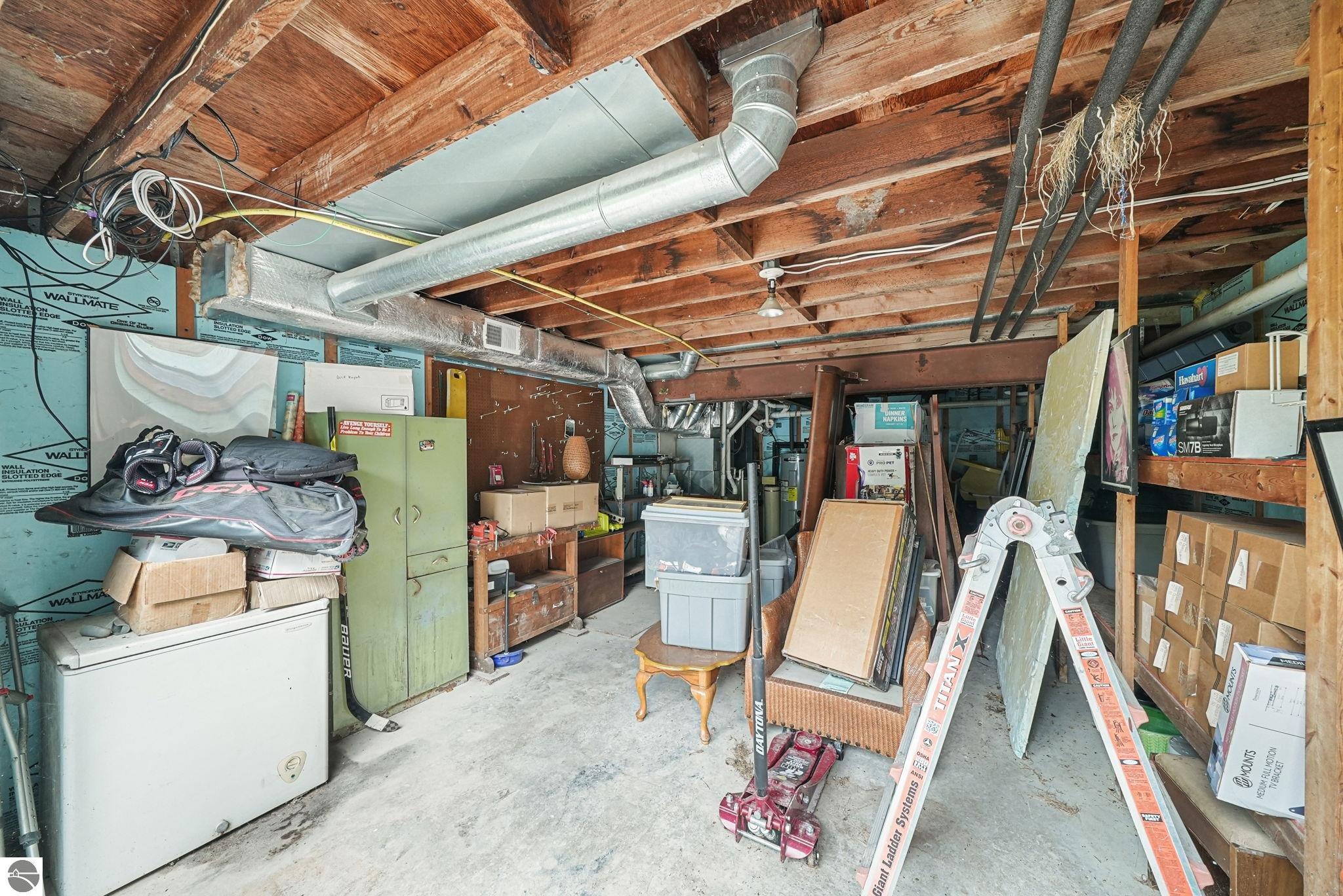 5361 N Manitou Trail