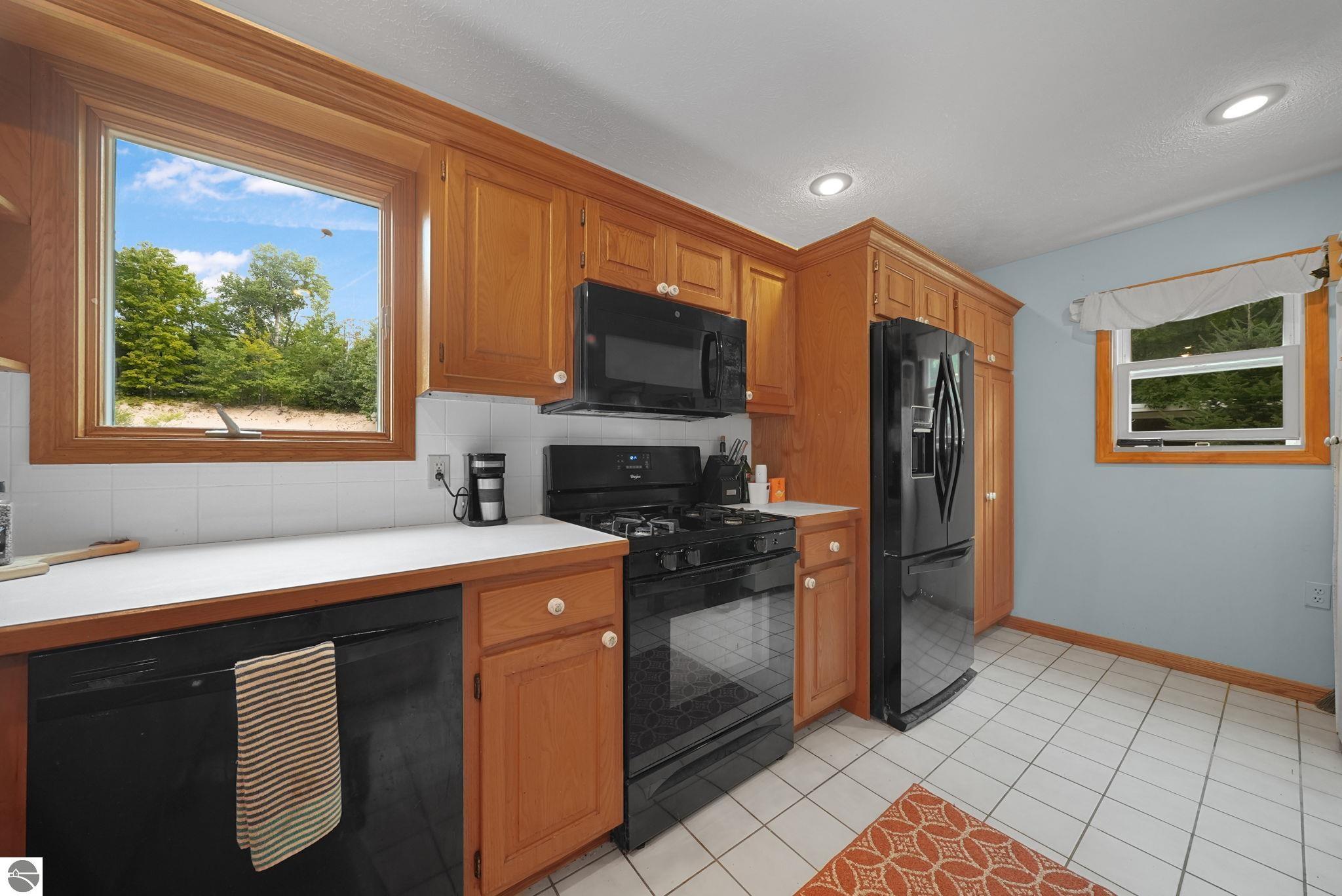 5361 N Manitou Trail