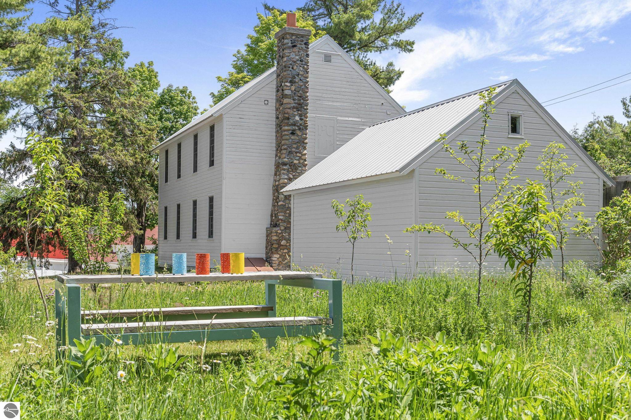 202 S Saint Joseph