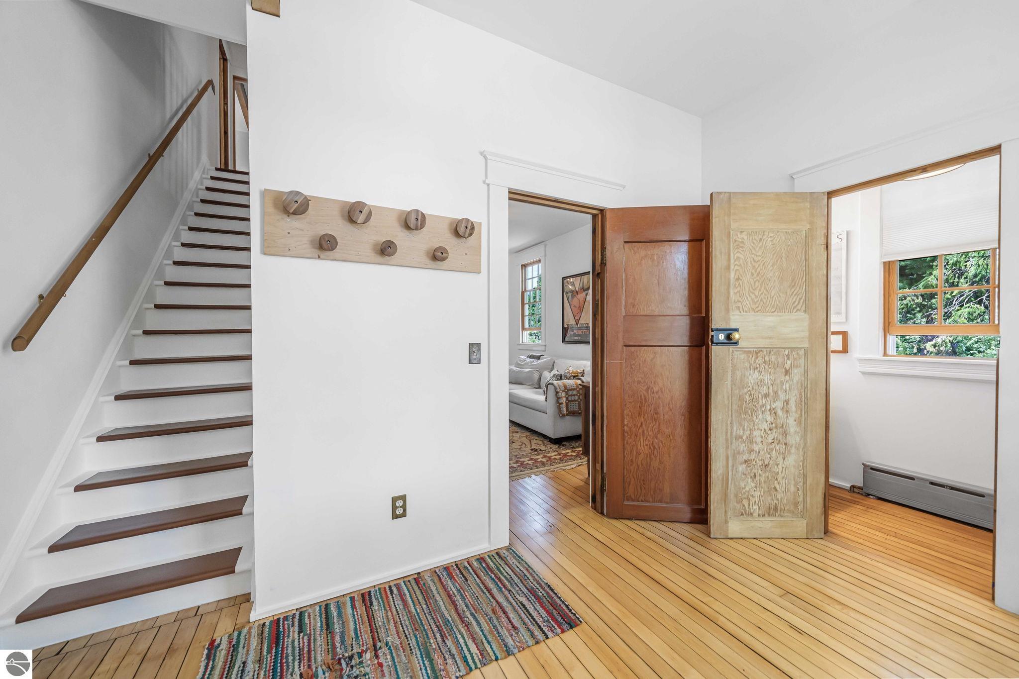202 S Saint Joseph