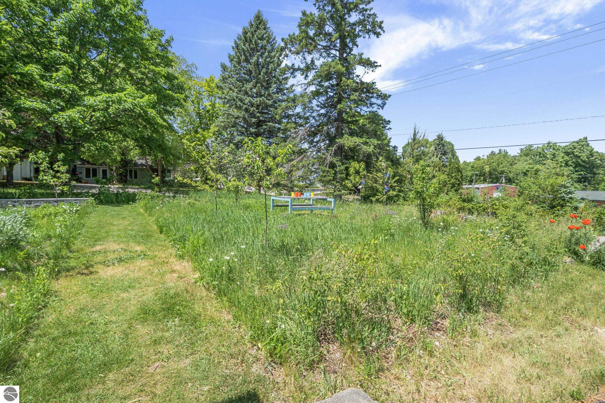 202 S Saint Joseph