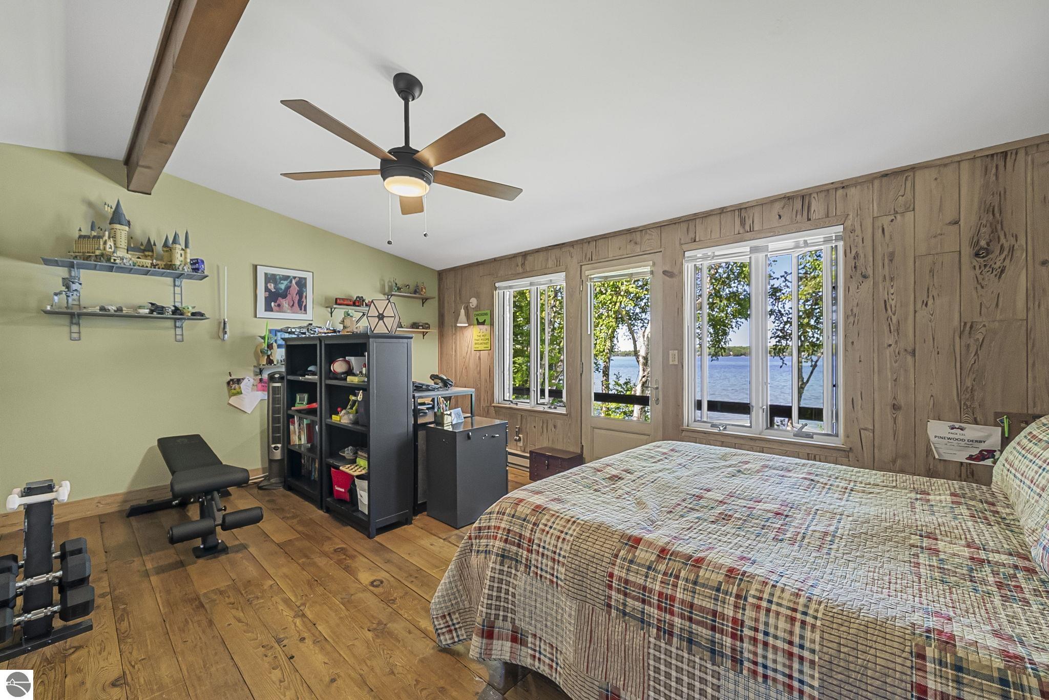 3387 N Lake Leelanau