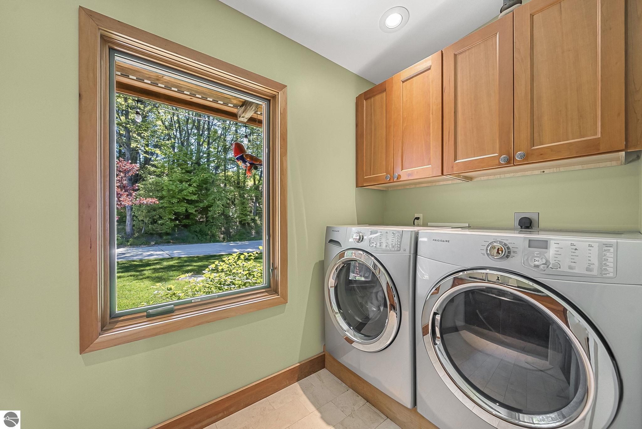 3387 N Lake Leelanau
