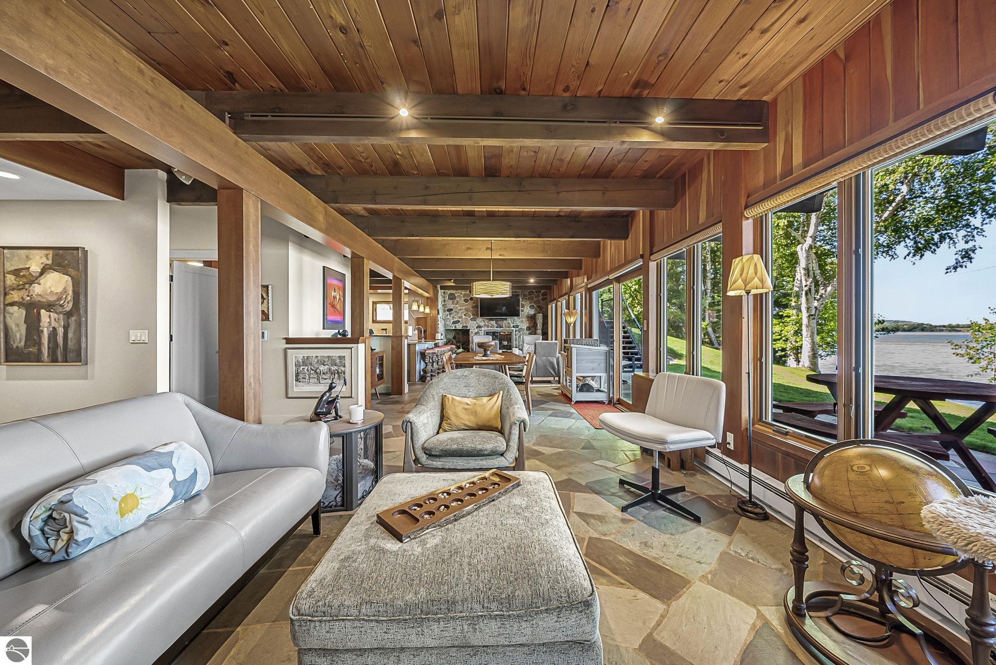 3387 N Lake Leelanau