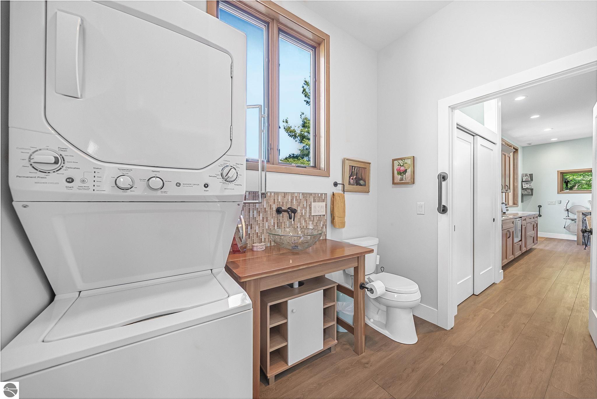 3387 N Lake Leelanau