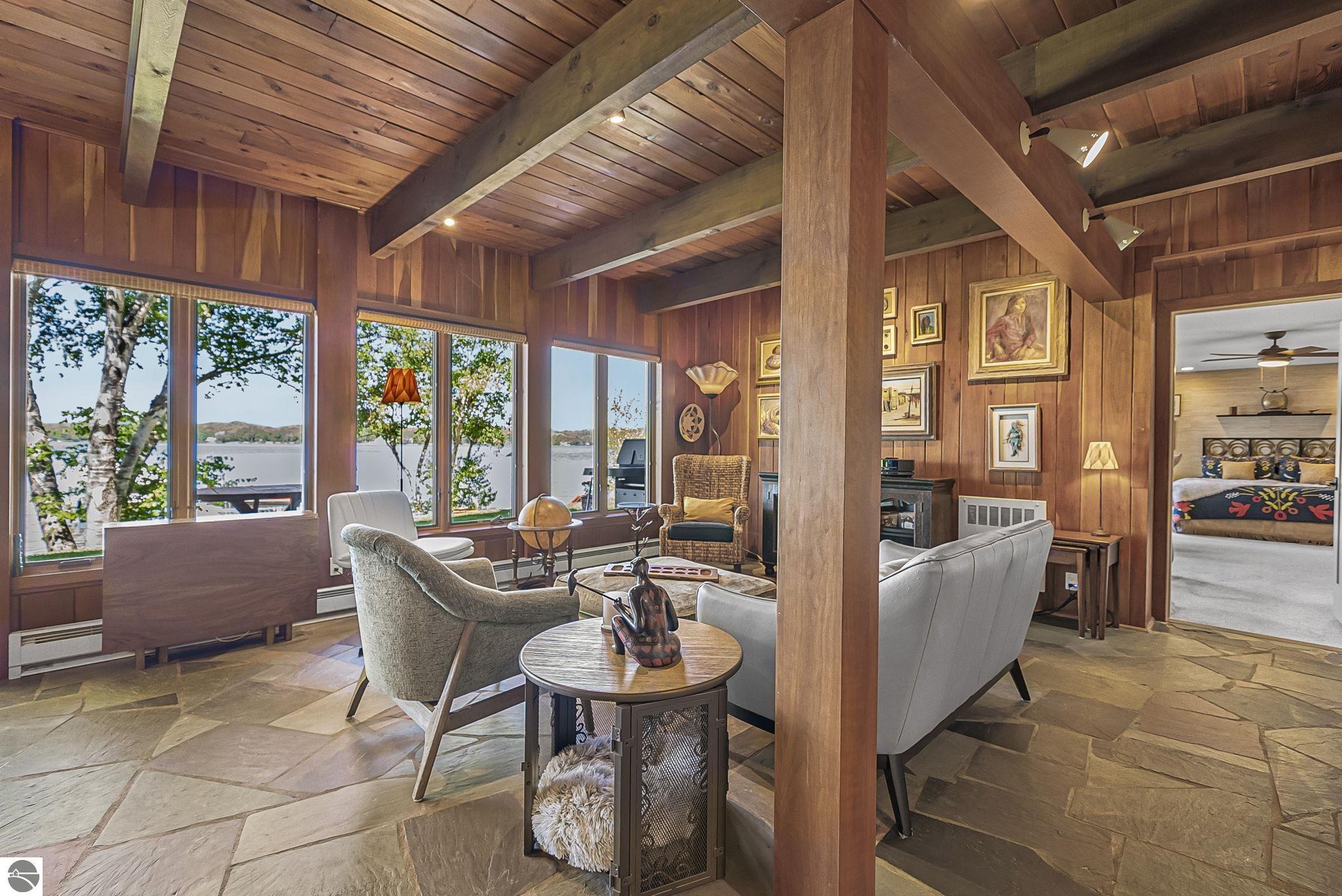 3387 N Lake Leelanau