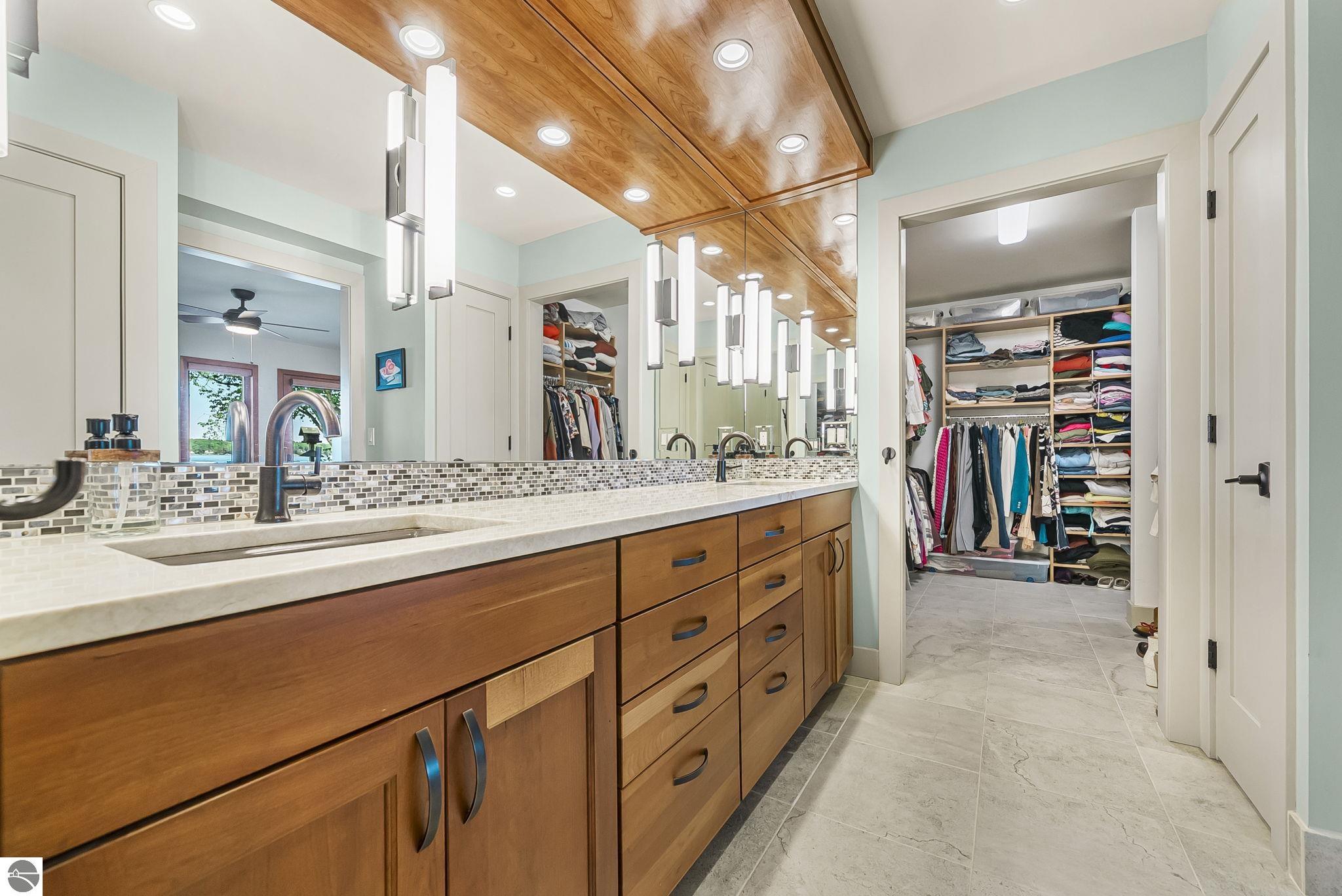 3387 N Lake Leelanau