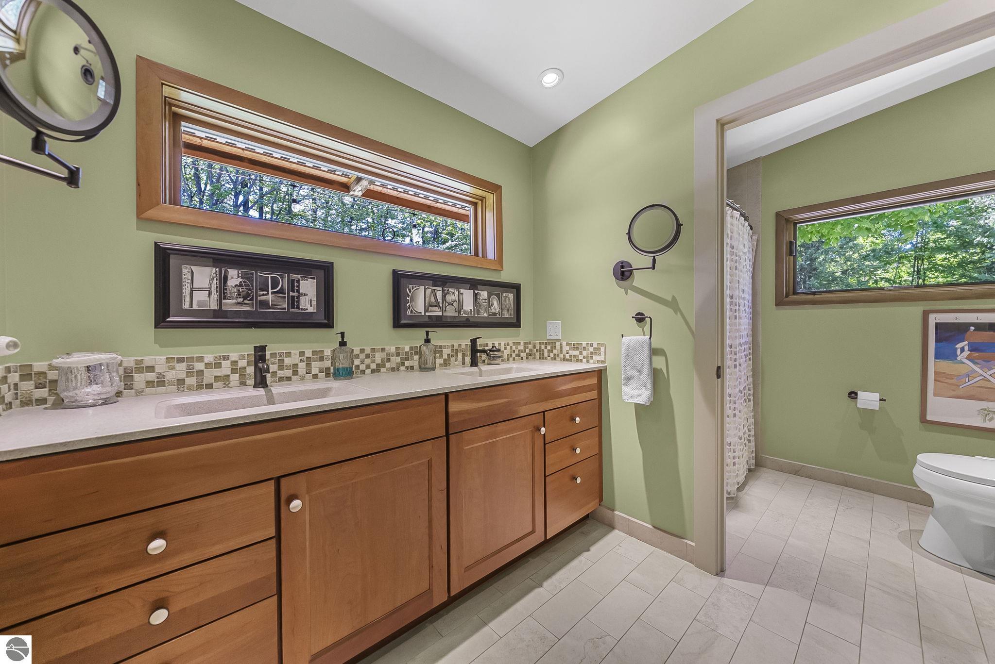 3387 N Lake Leelanau