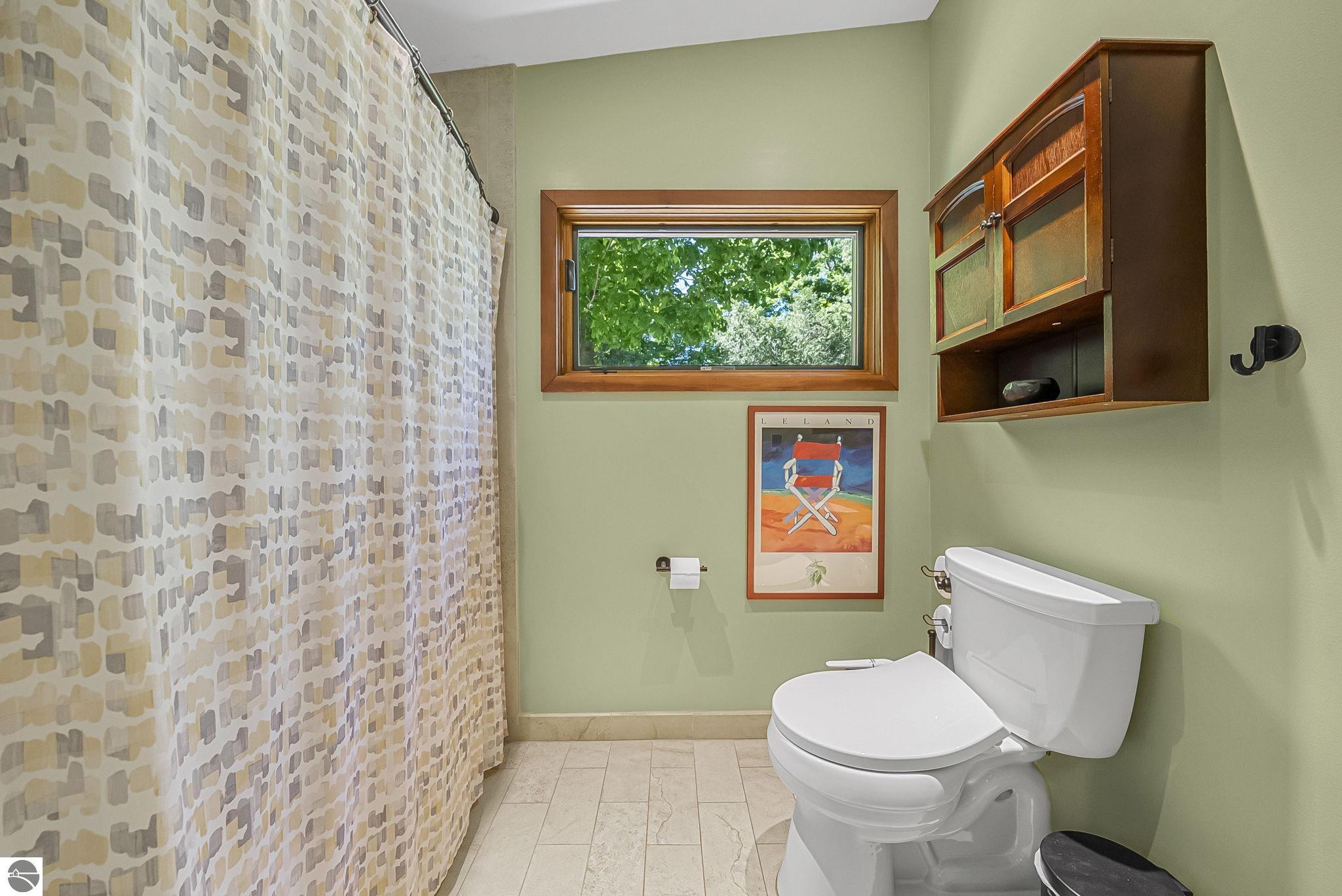 3387 N Lake Leelanau