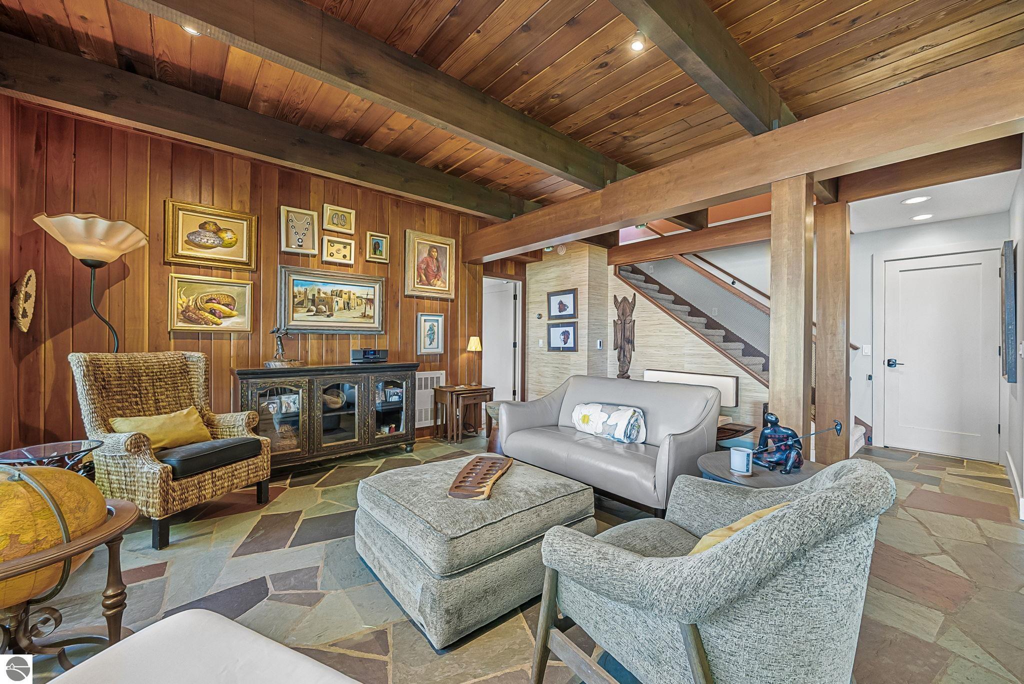 3387 N Lake Leelanau