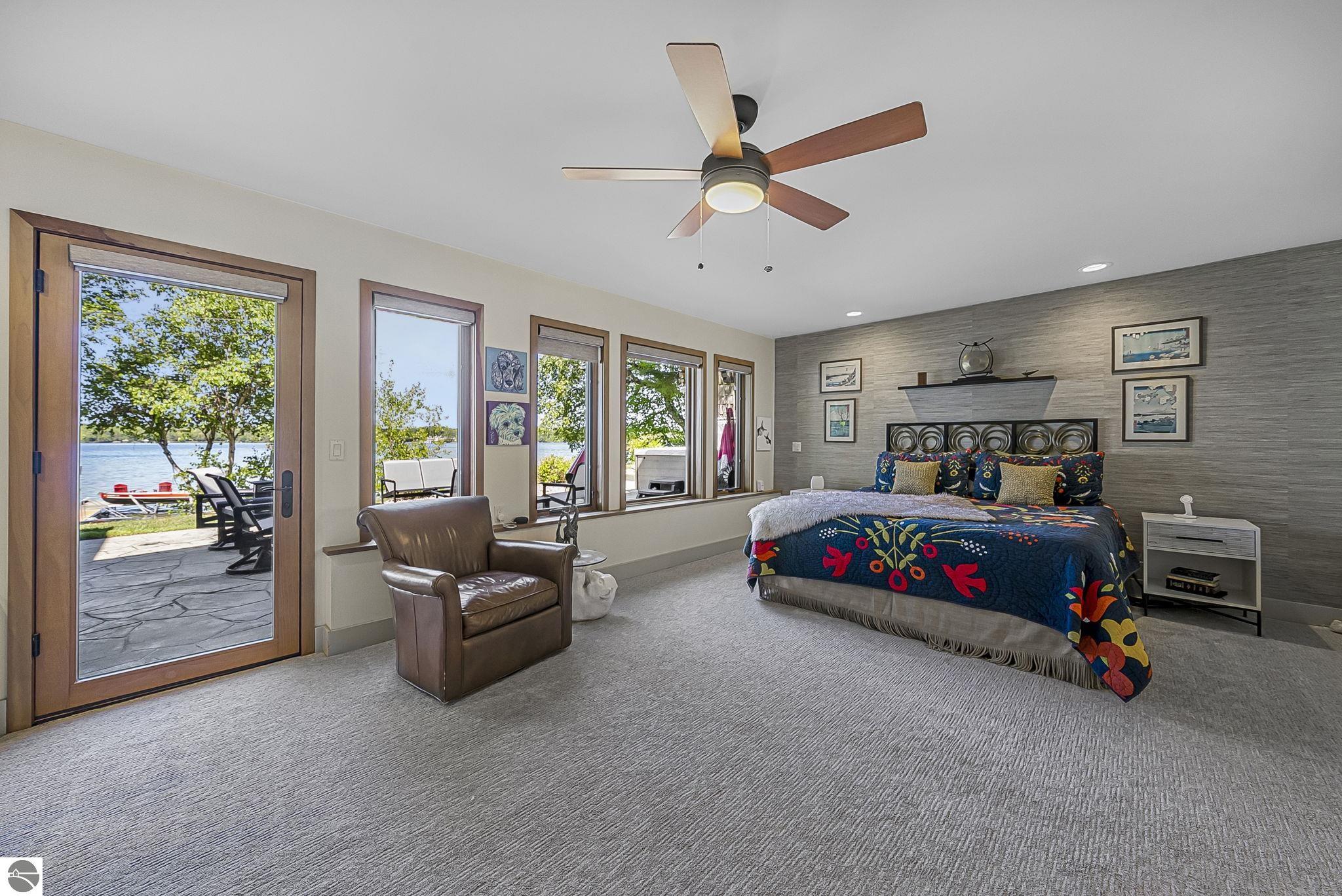 3387 N Lake Leelanau