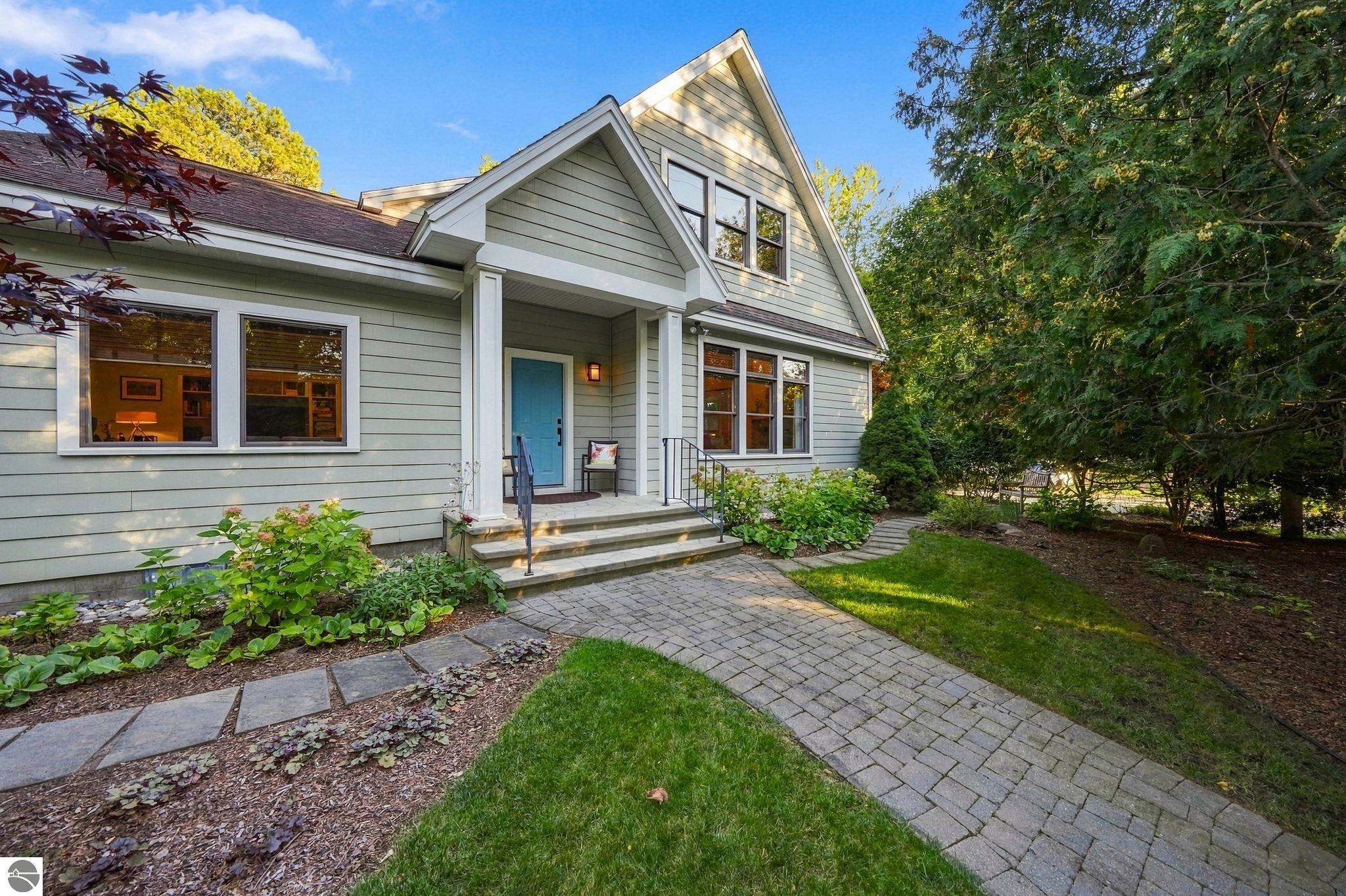 400 N Lake Street
