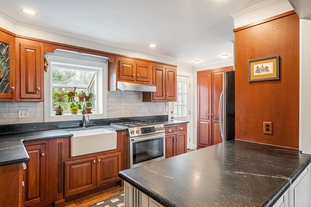 432 Weston Road