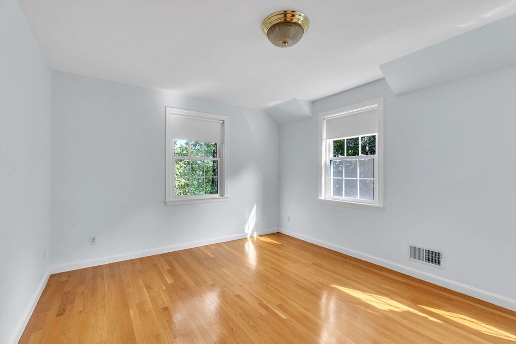 15 Swarthmore Rd