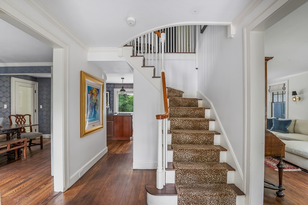 20 Lake St