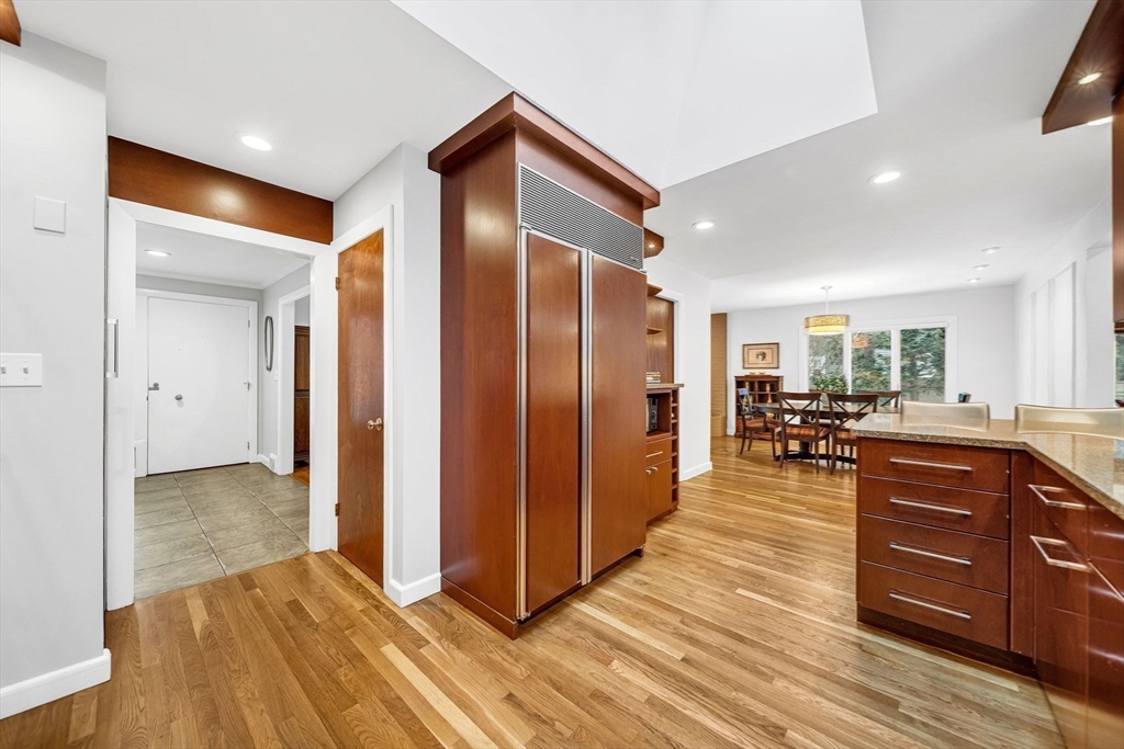 90 Elmwood Rd