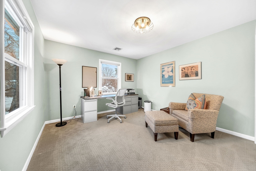 90 Elmwood Rd