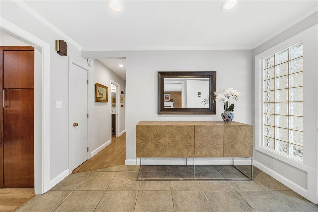 90 Elmwood Rd