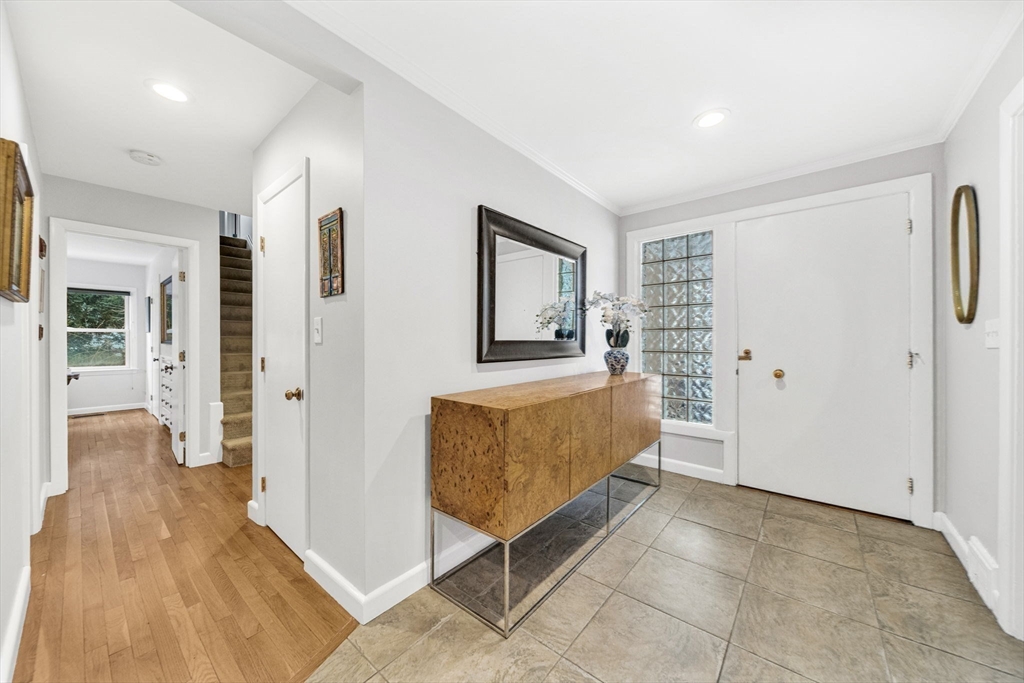 90 Elmwood Rd