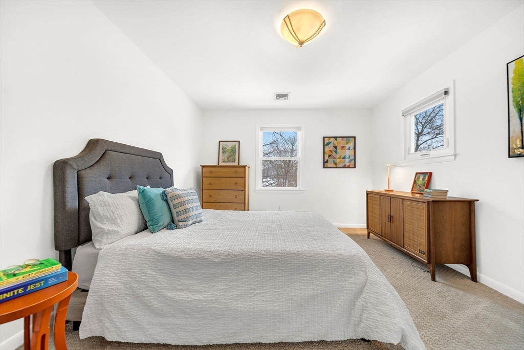90 Elmwood Rd