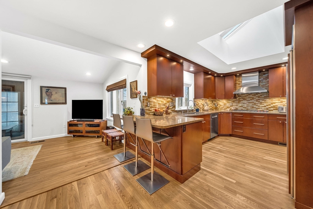 90 Elmwood Rd