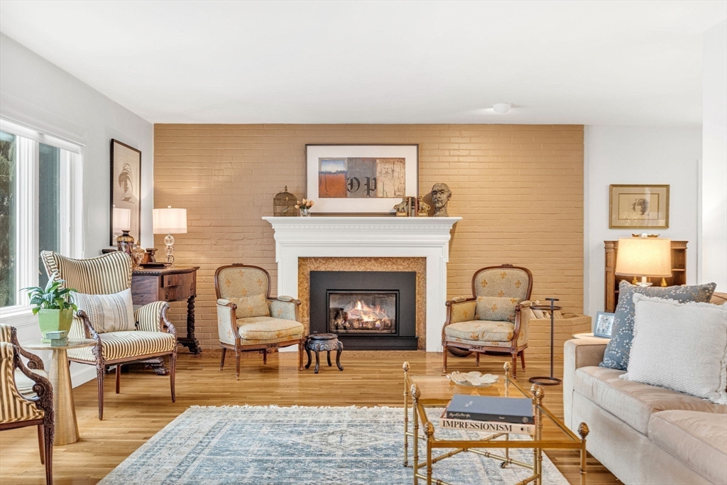 90 Elmwood Rd
