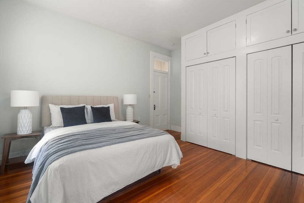 14 Center St # 3
