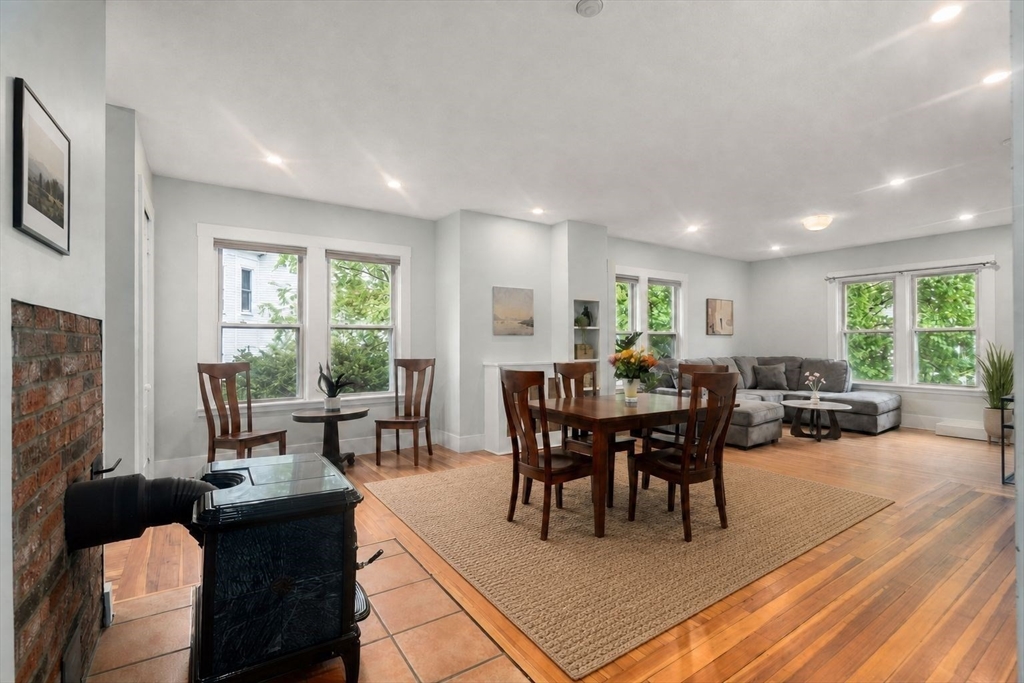 14 Center St # 3
