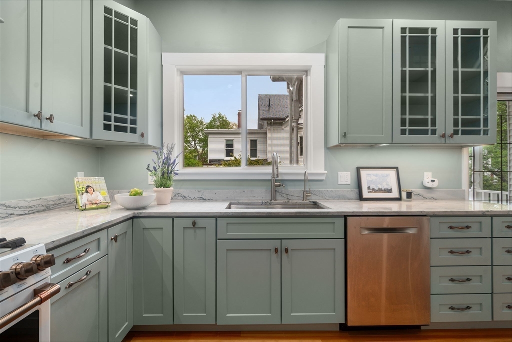 14 Center St # 3