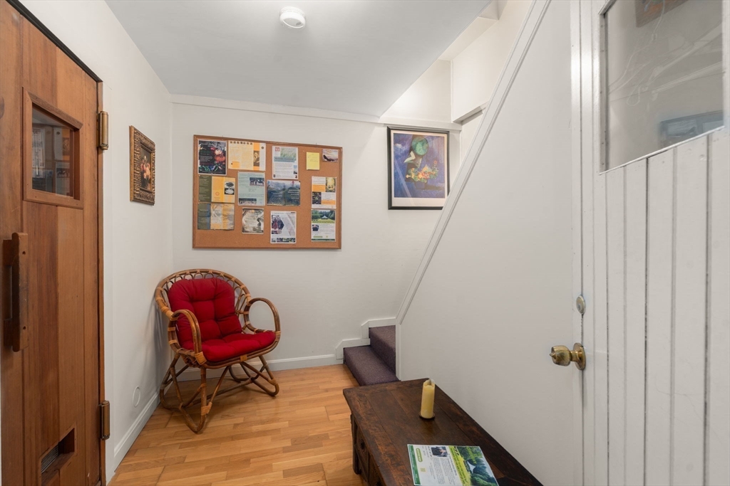 14 Center St # 3