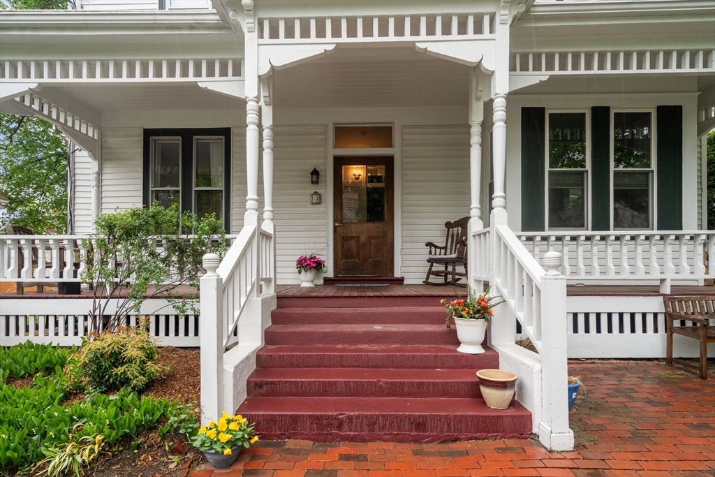 14 Center St # 3
