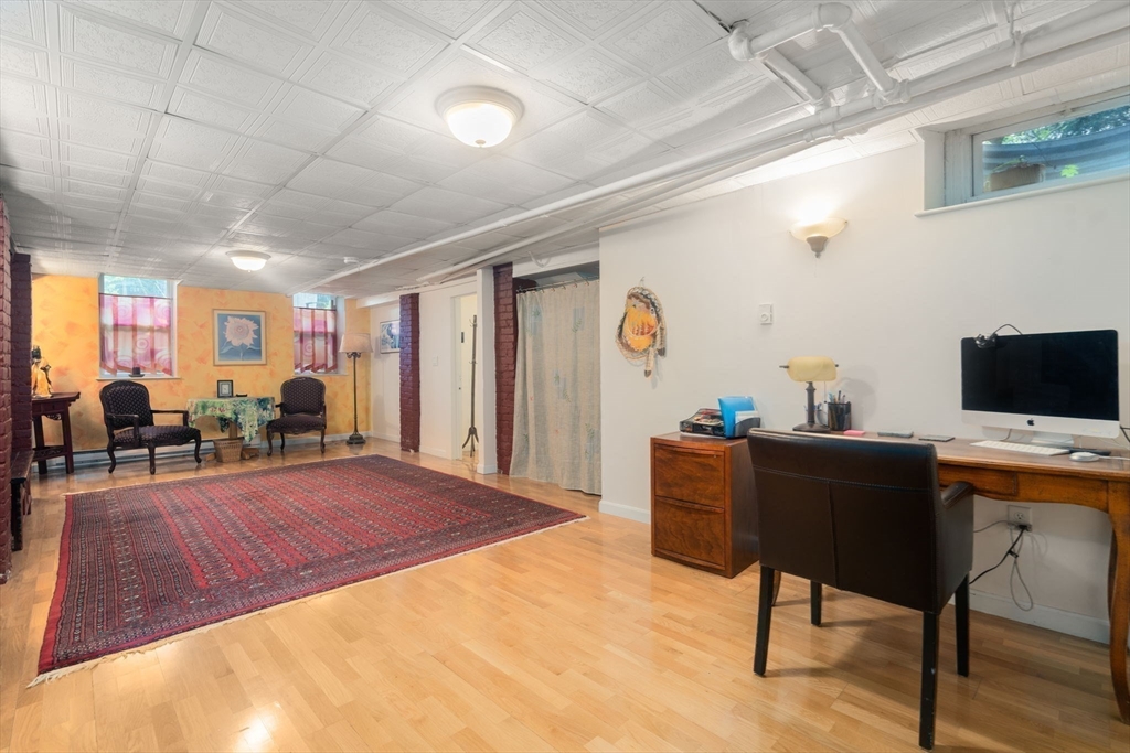 14 Center St # 3