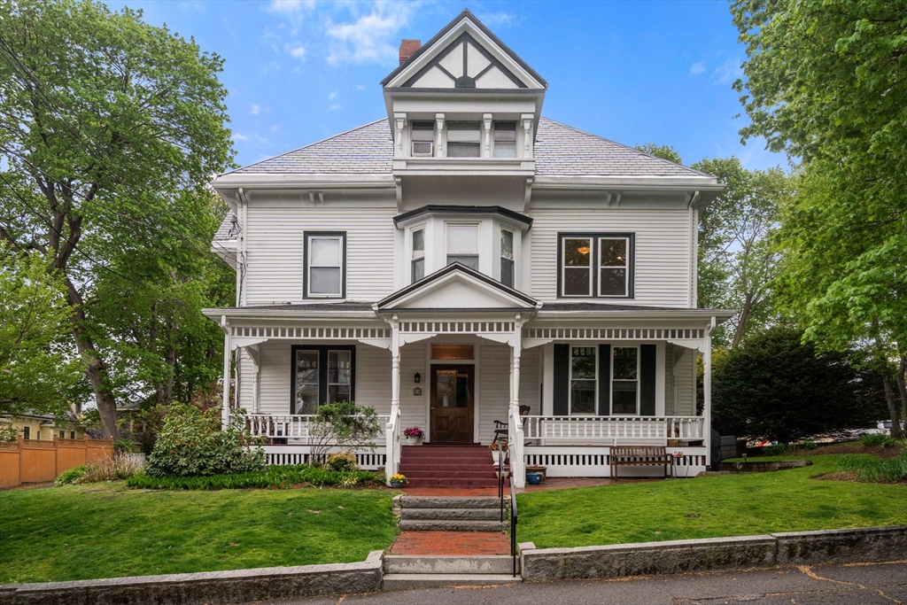 14 Center St # 3