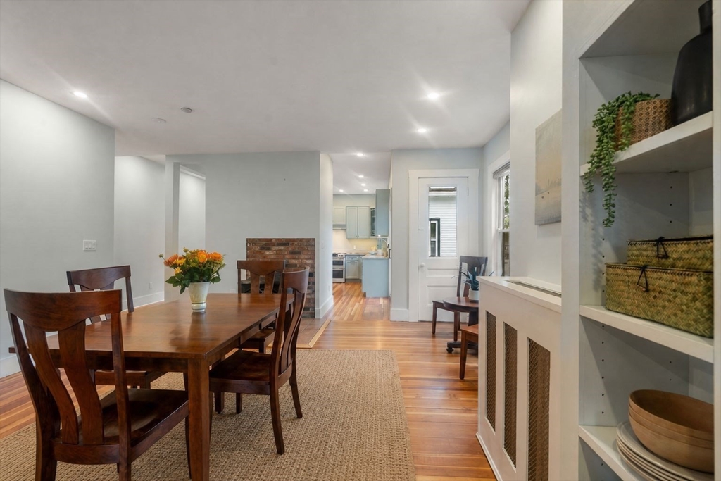 14 Center St # 3